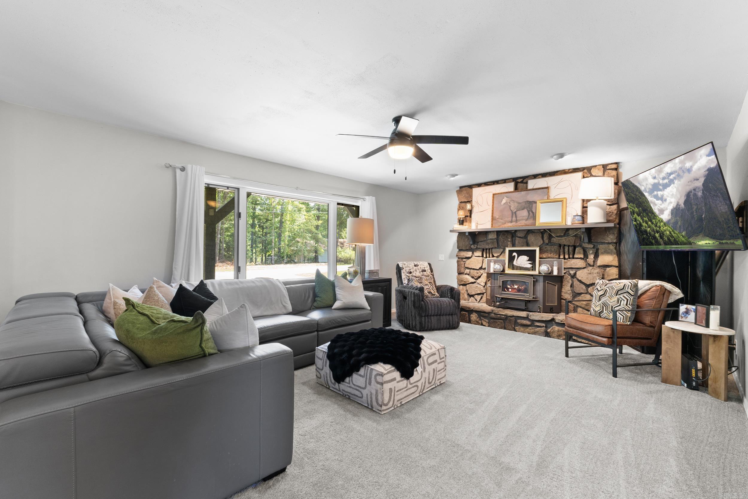 35 Pine Cone Drive Property Photo 3