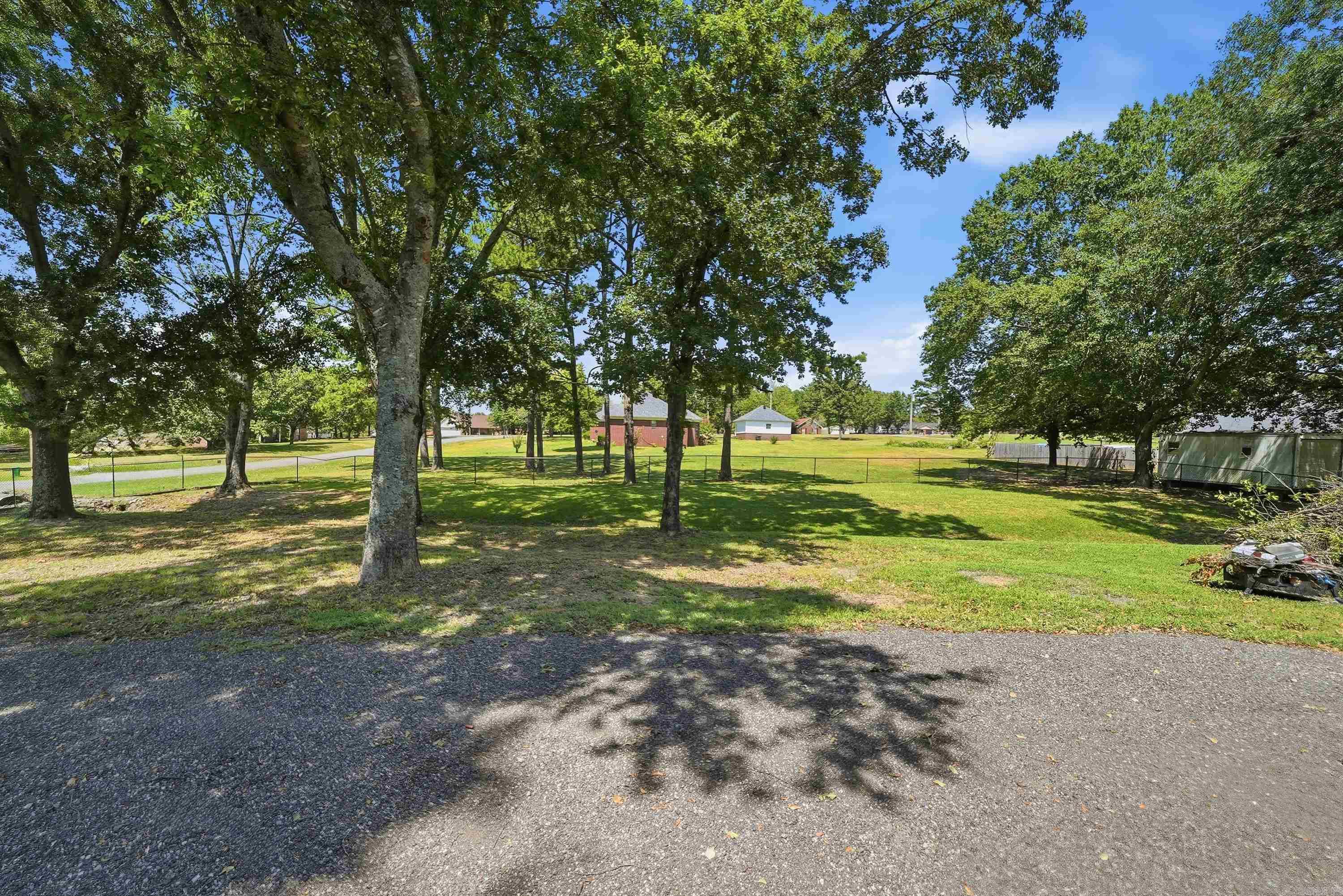 2 Greenbrier Heights Property Photo 8