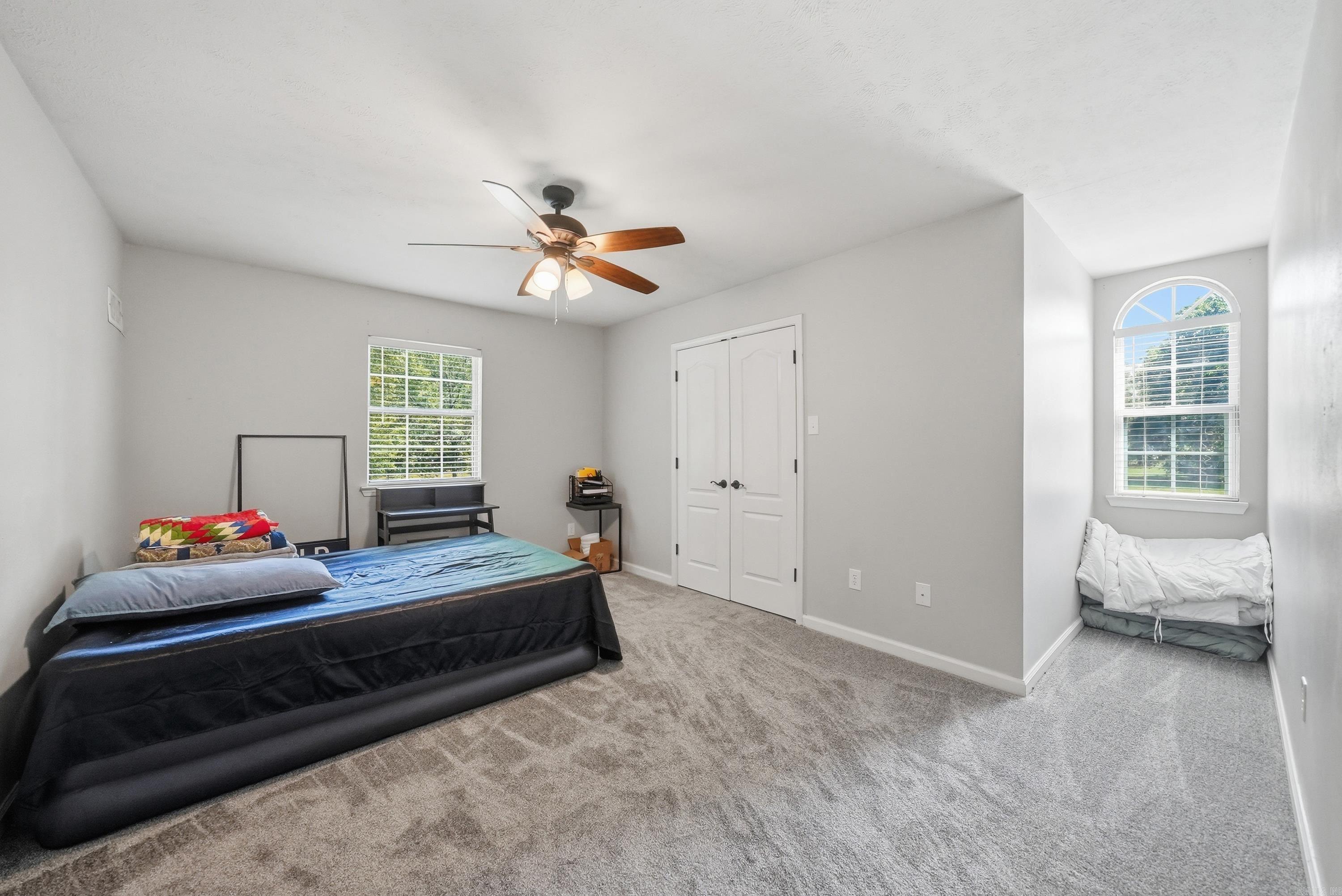2 Greenbrier Heights Property Photo 30