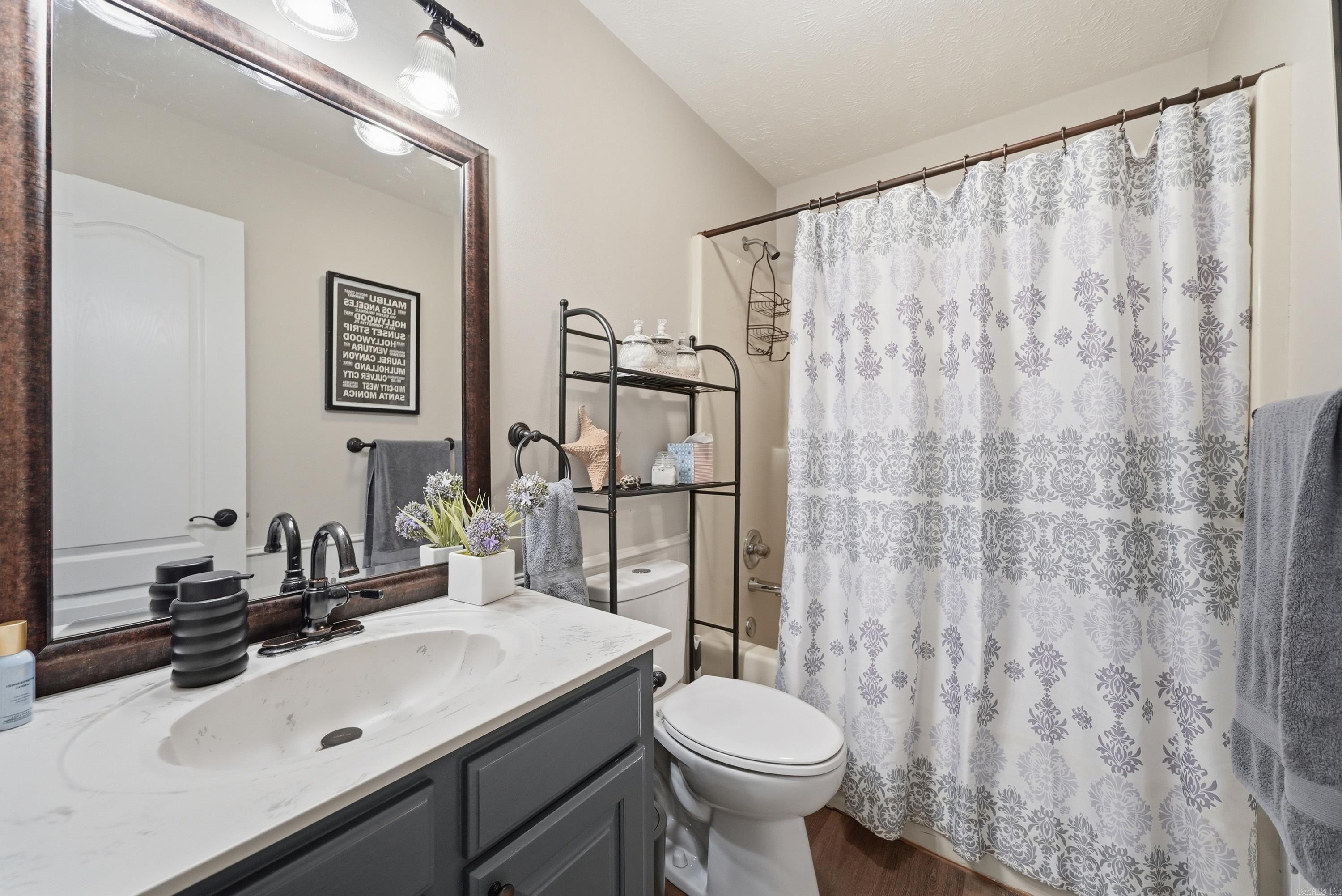 2 Greenbrier Heights Property Photo 35