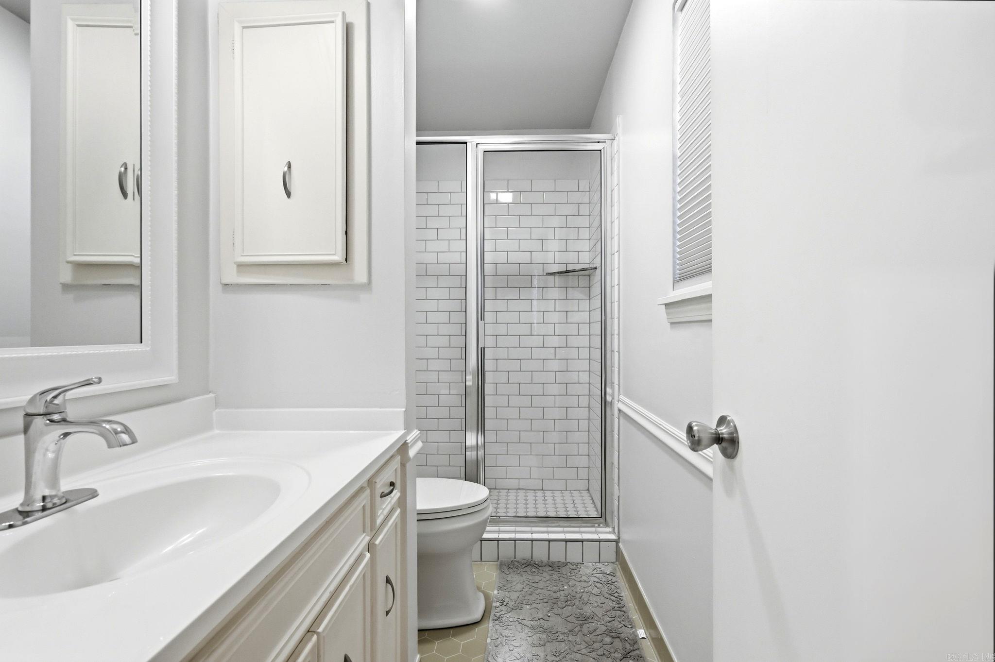 1805 Alberta Drive Property Photo 23