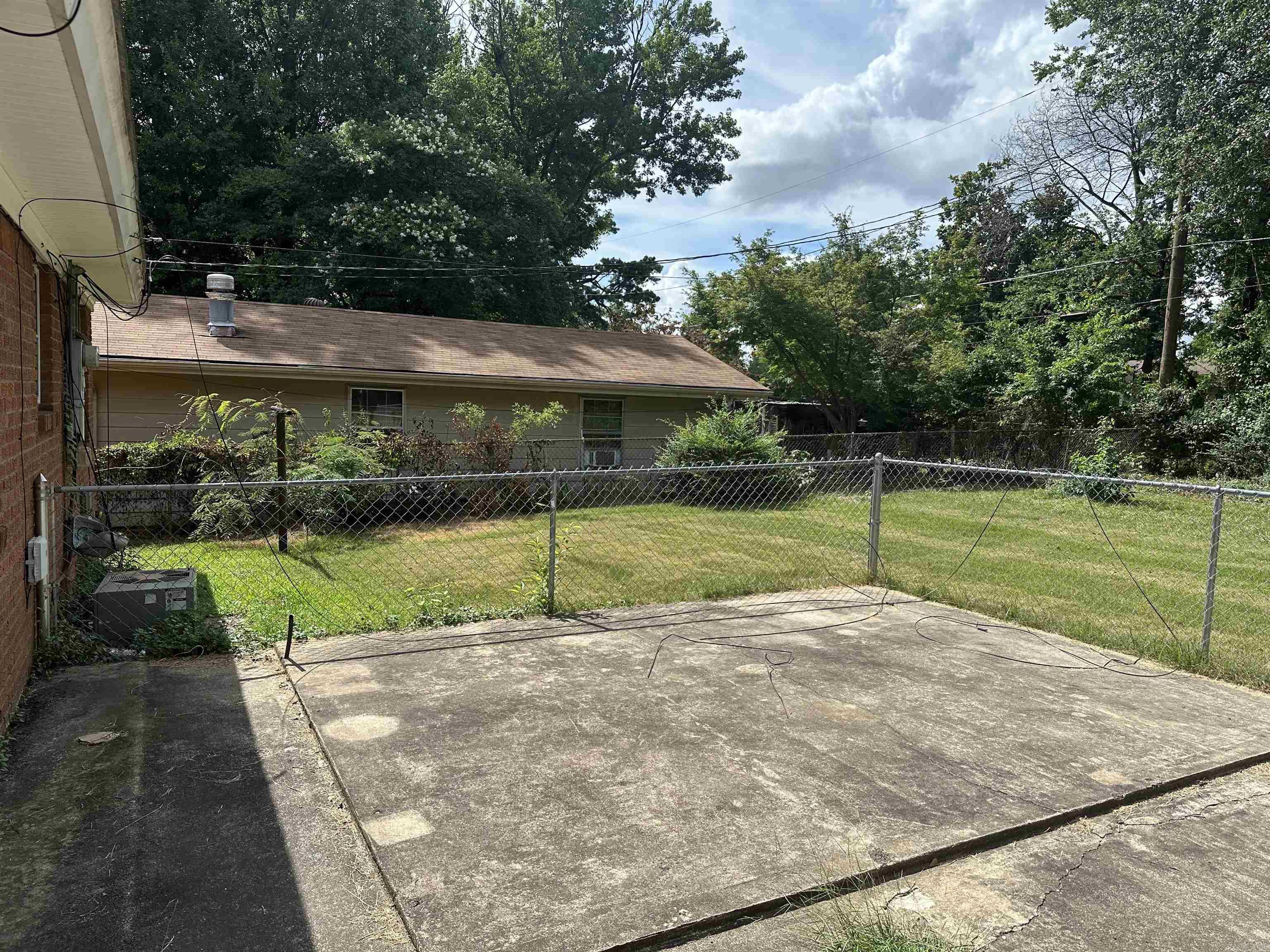 500 Hayes St Property Photo 3