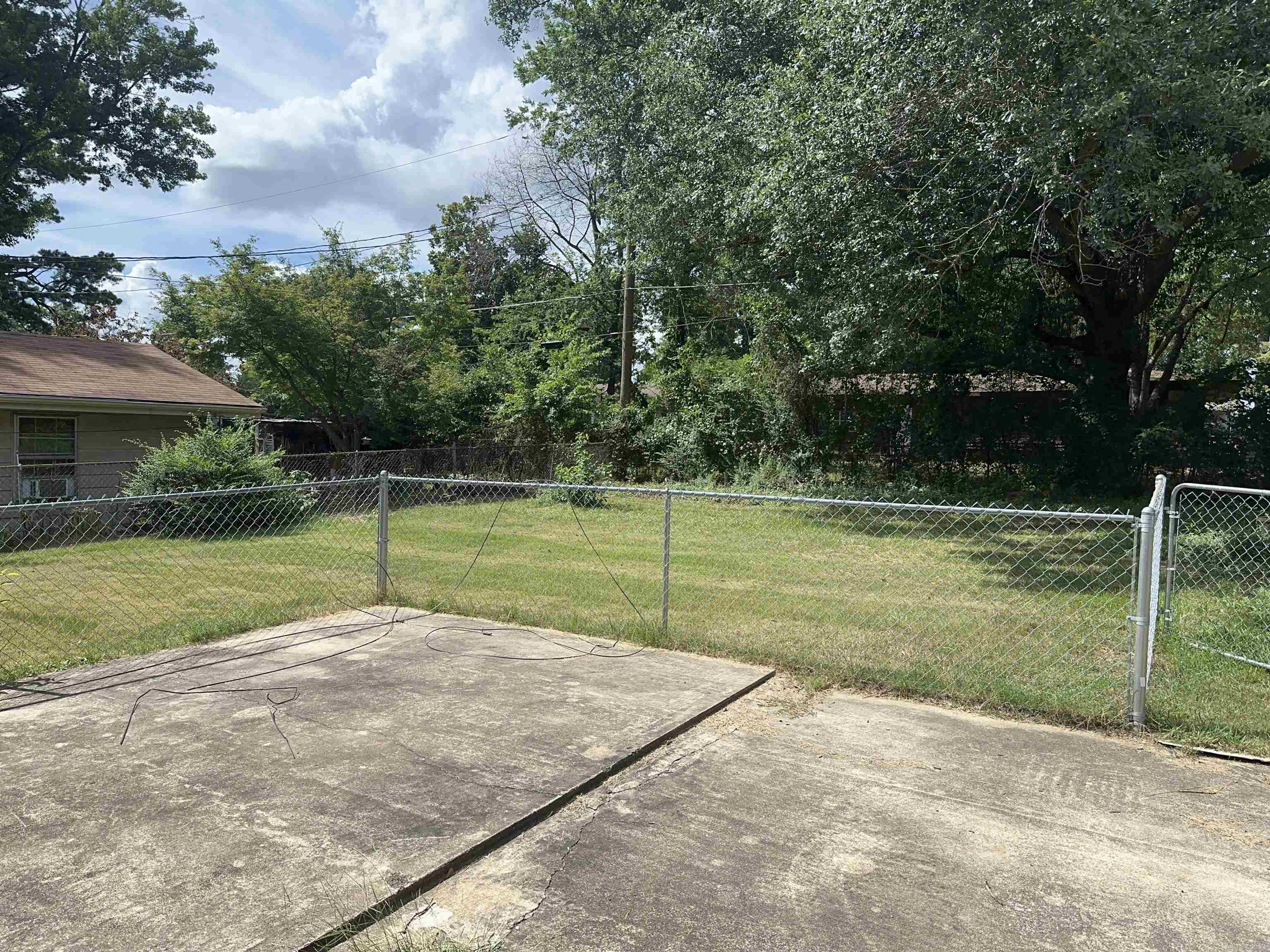 500 Hayes St Property Photo 4
