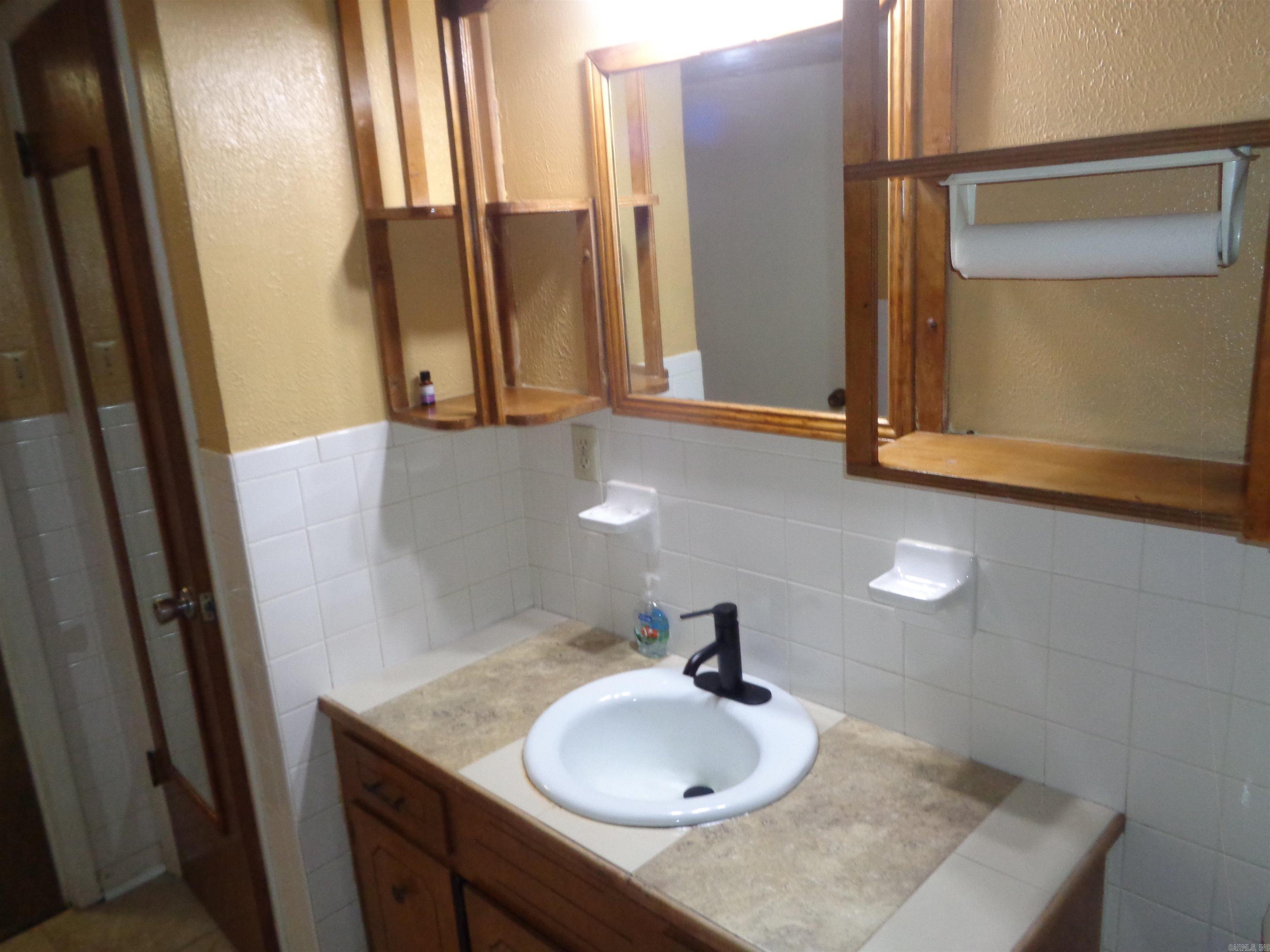 3015 Battery Street Property Photo 19