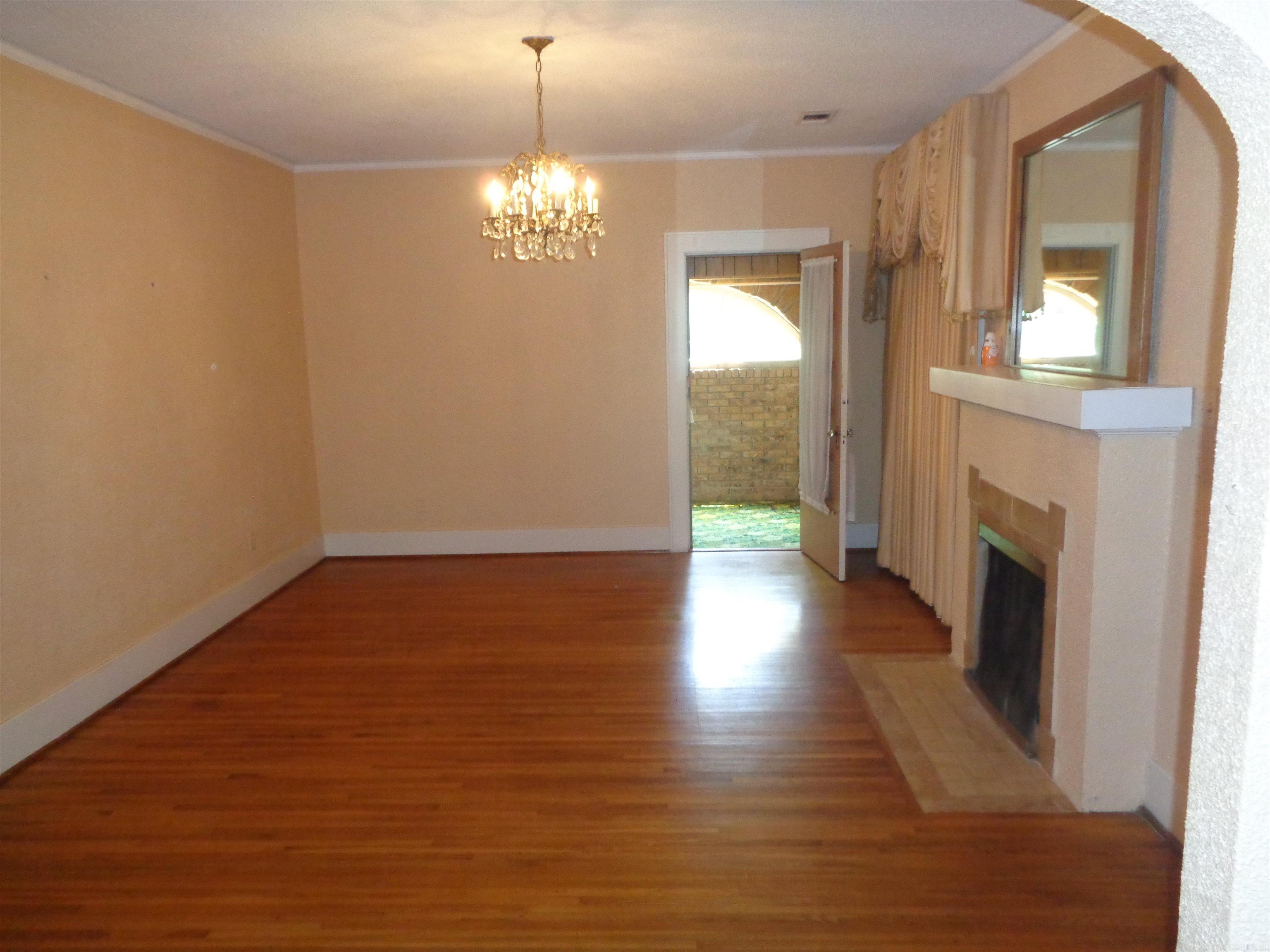 3015 Battery Street Property Photo 28