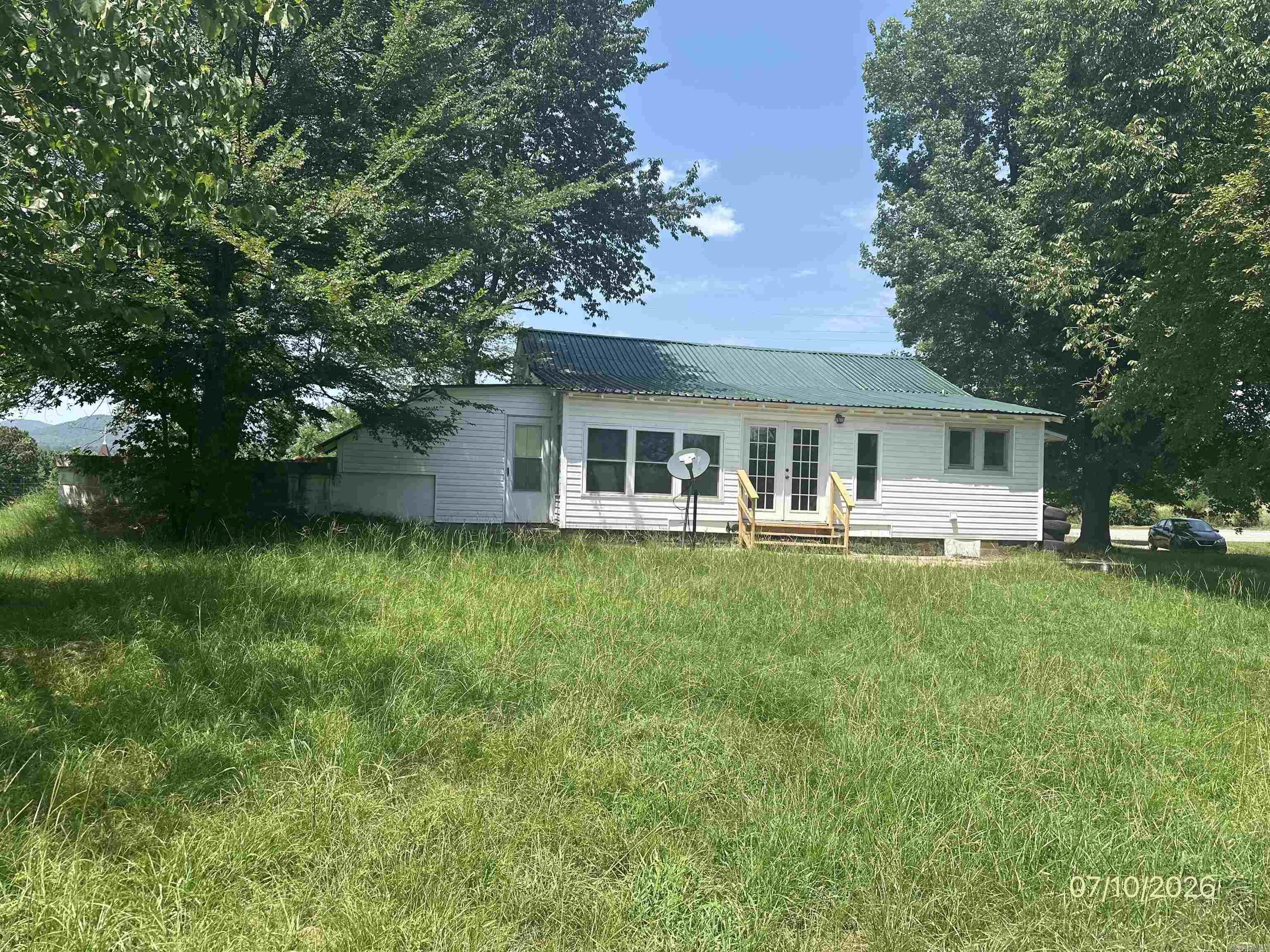 7512 Highway 103 Property Photo 2