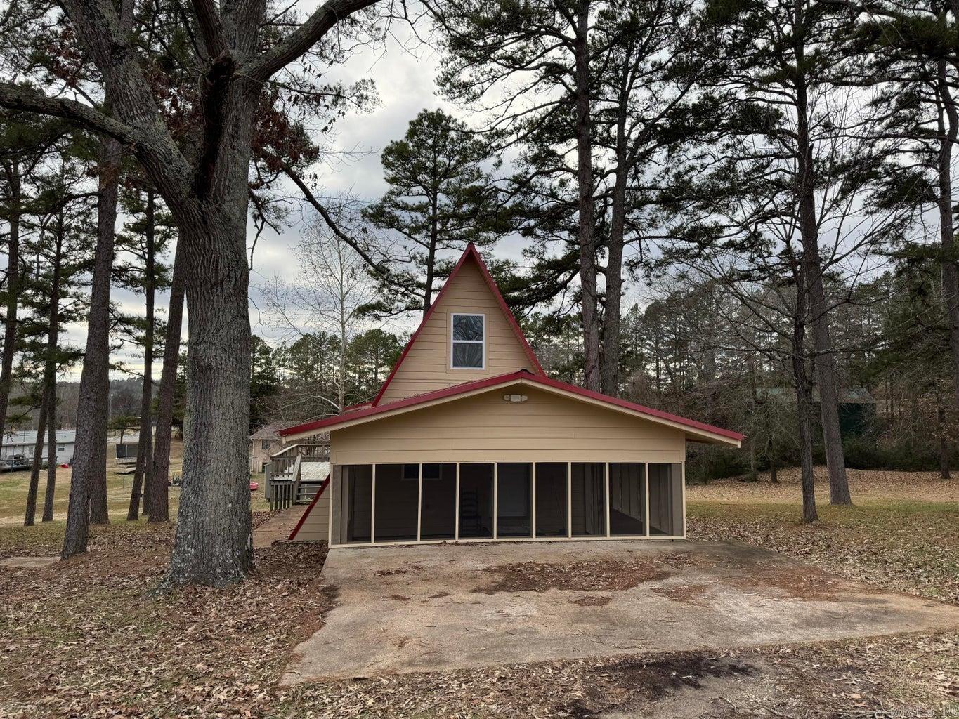 68 Park Circle Property Photo 4