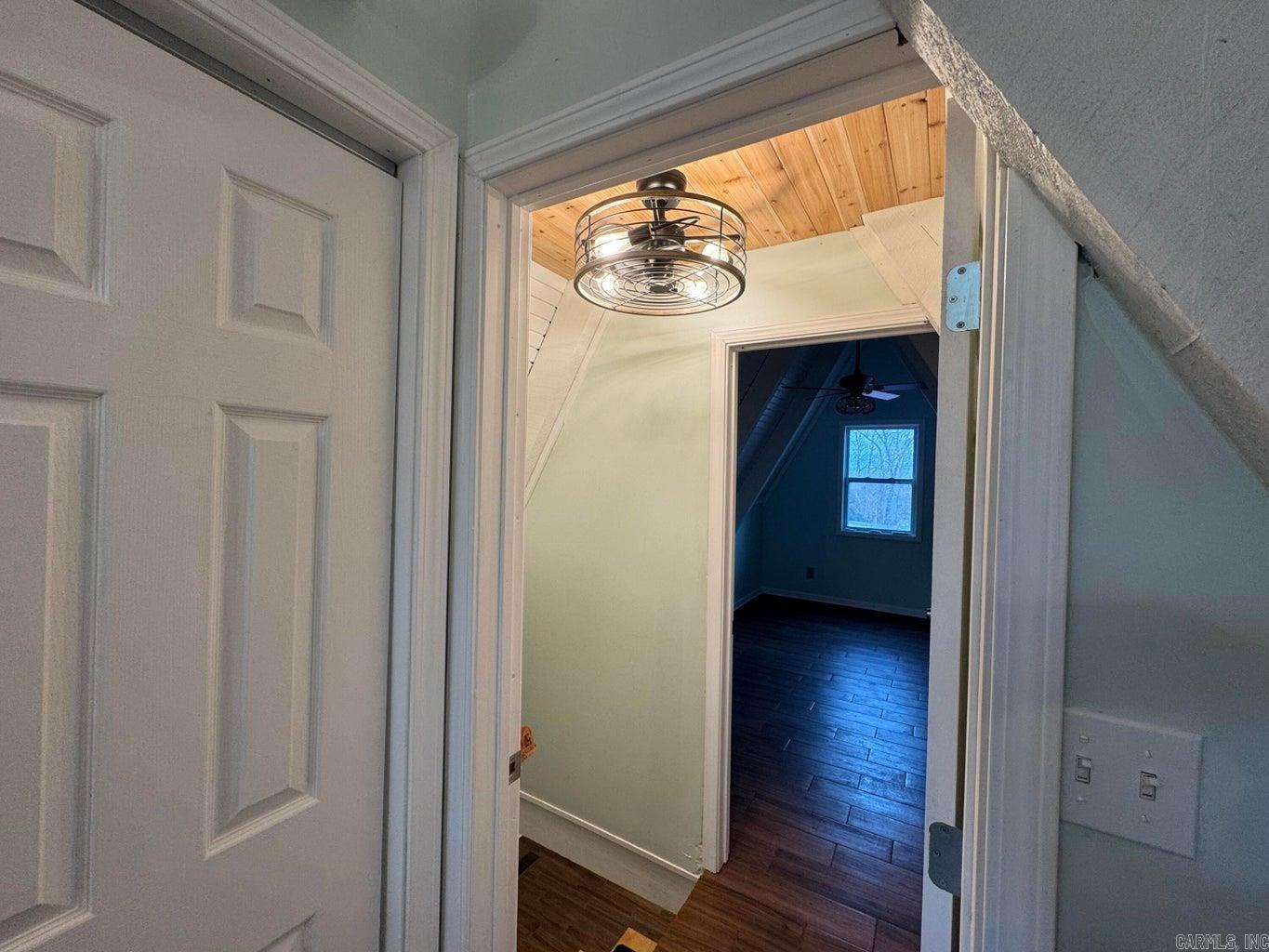 68 Park Circle Property Photo 37
