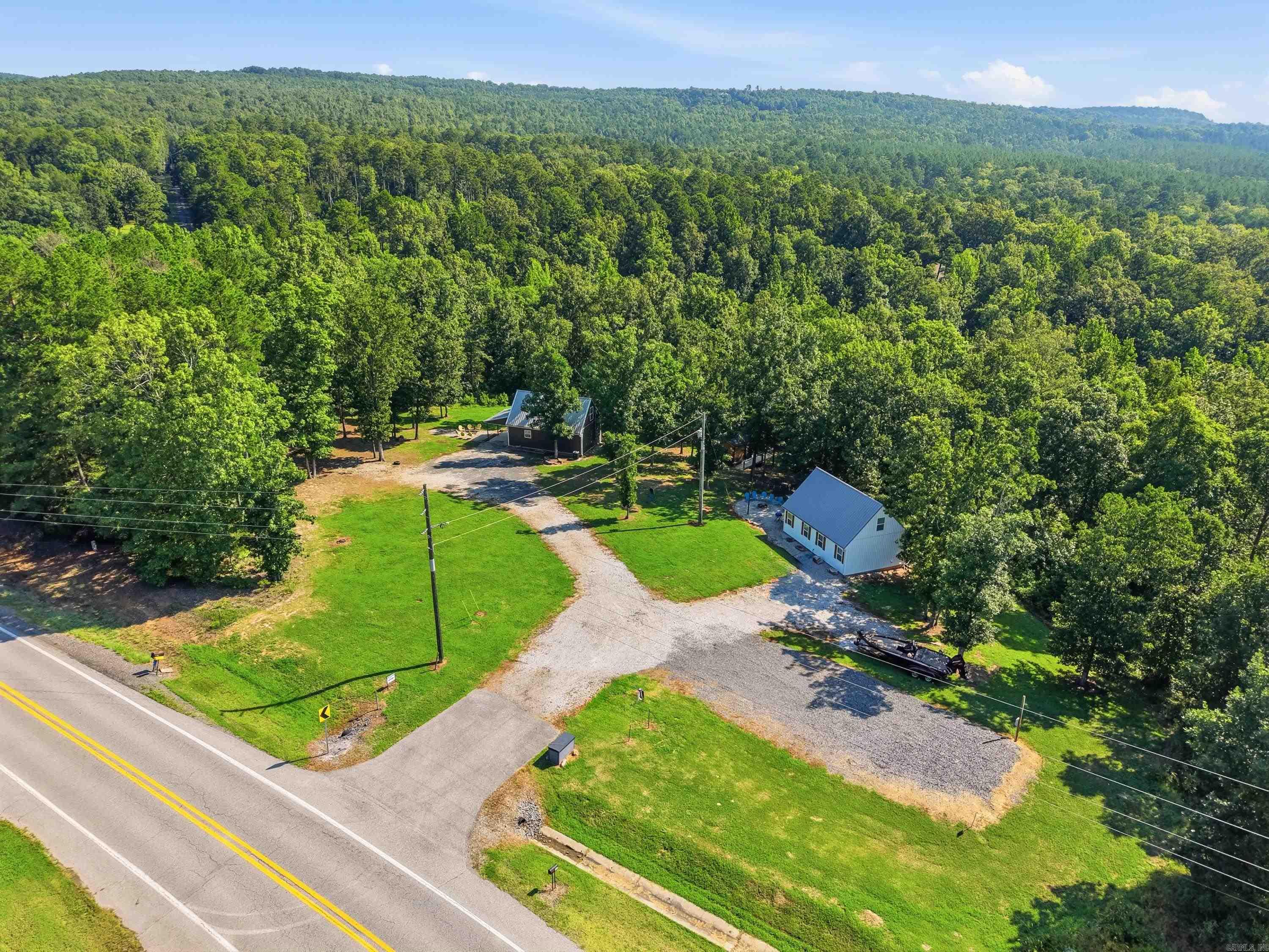 950 Sunny Slope Rd. Property Photo 2