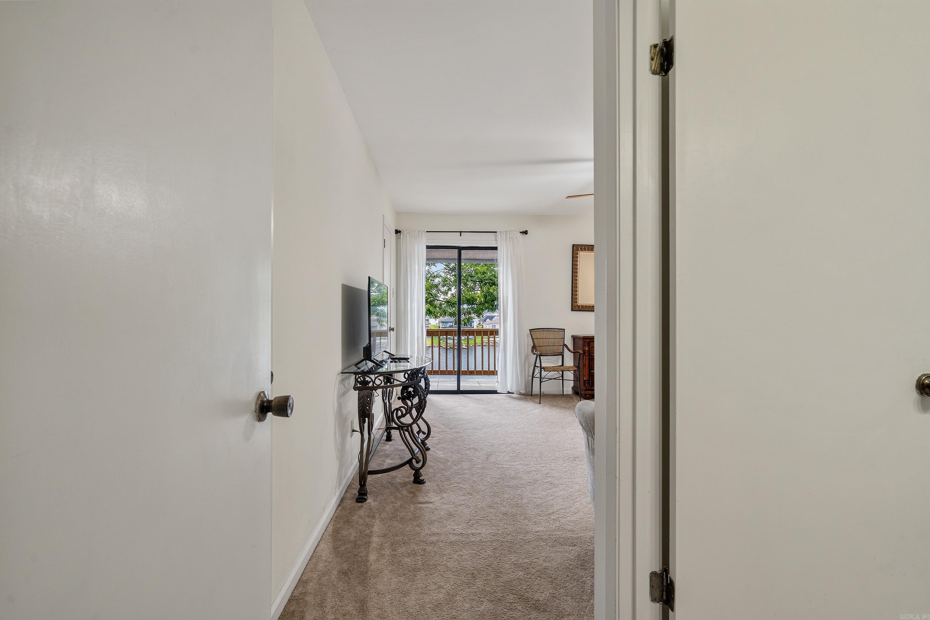 200 Hamilton Oaks D-3 Property Photo 12