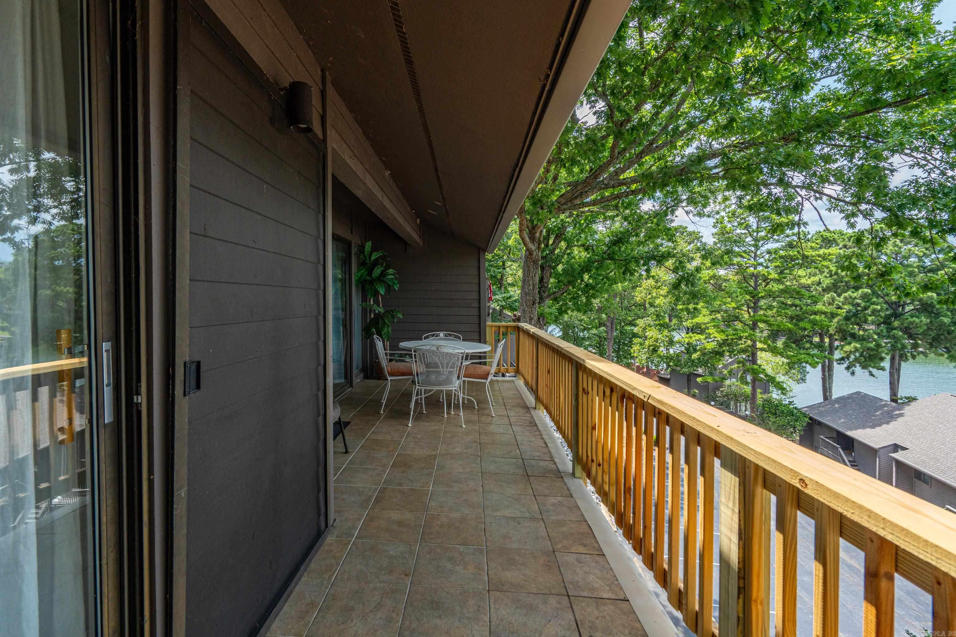 200 Hamilton Oaks D-3 Property Photo 24