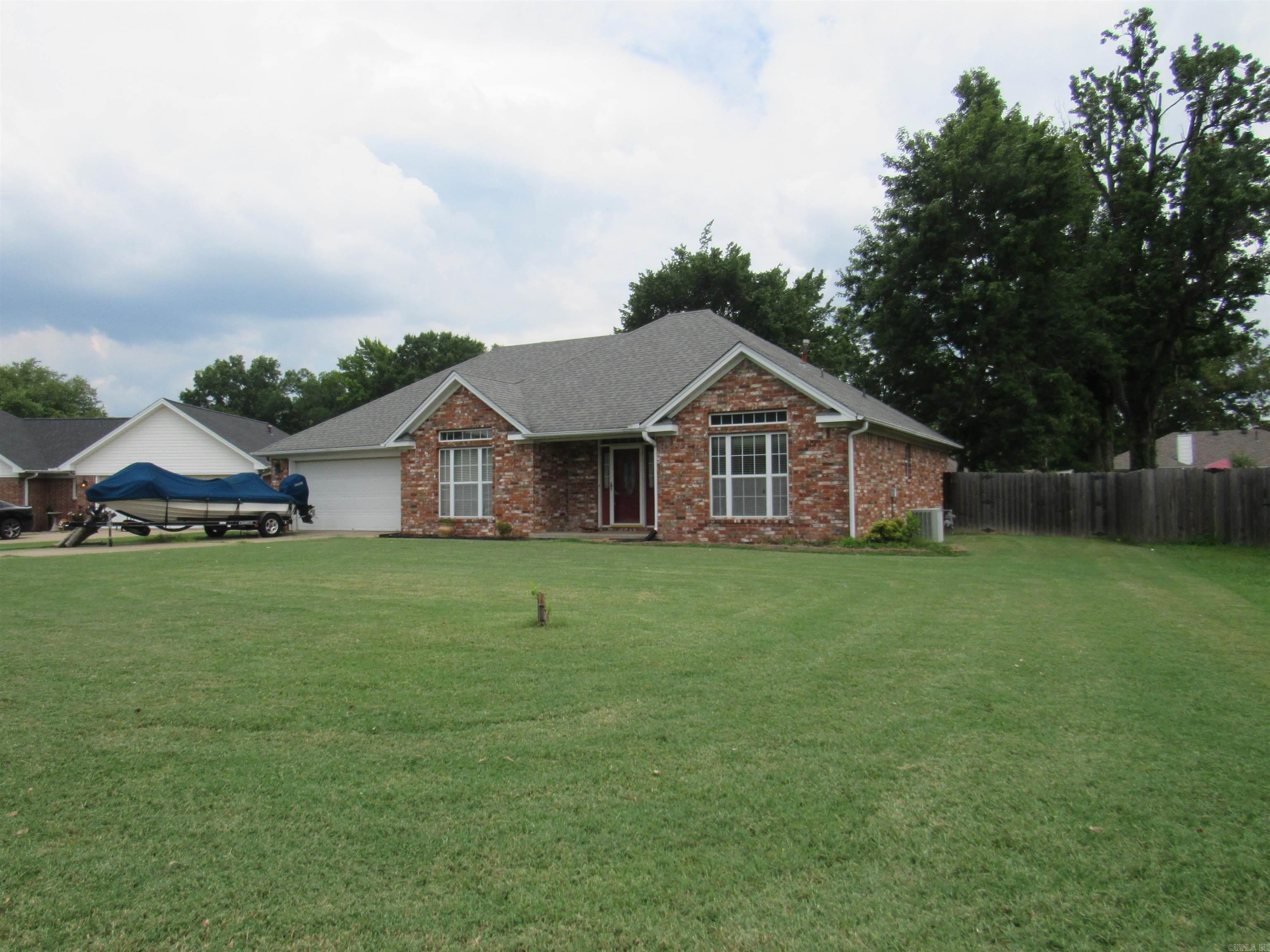 16 Emerald Cir Property Photo 2