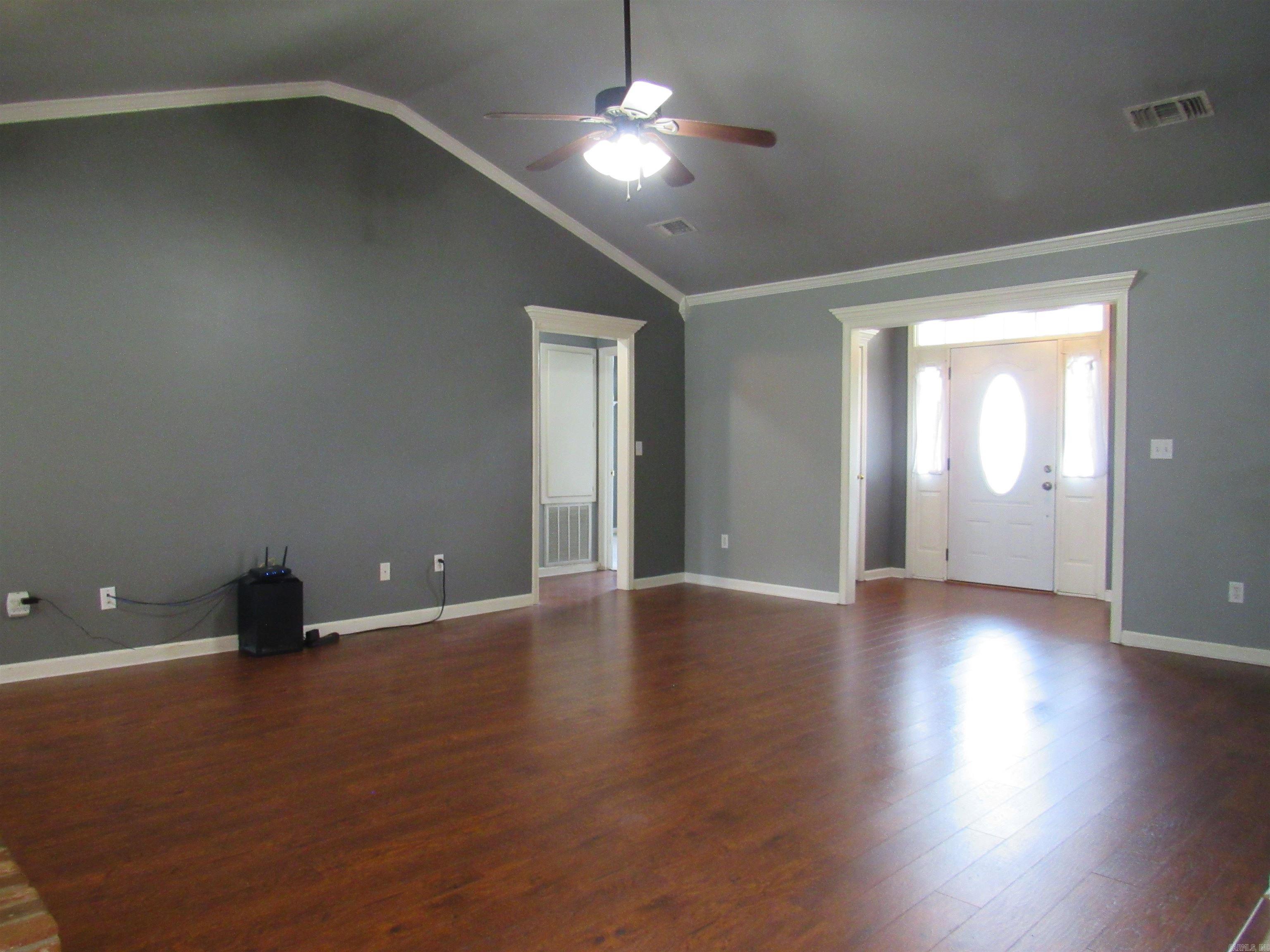 16 Emerald Cir Property Photo 5