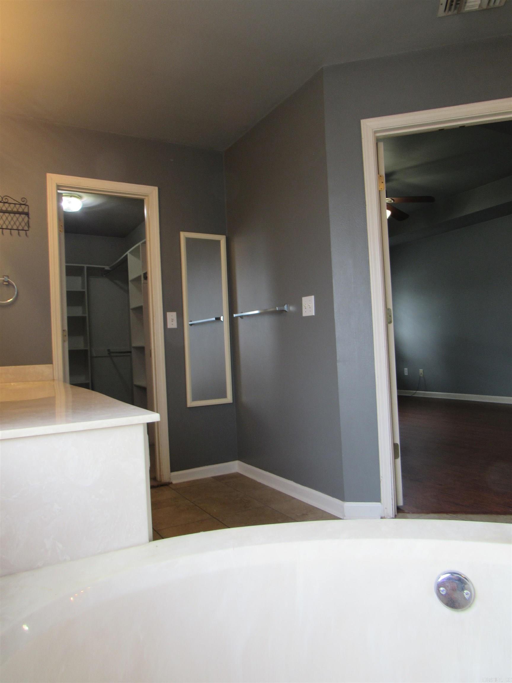 16 Emerald Cir Property Photo 27
