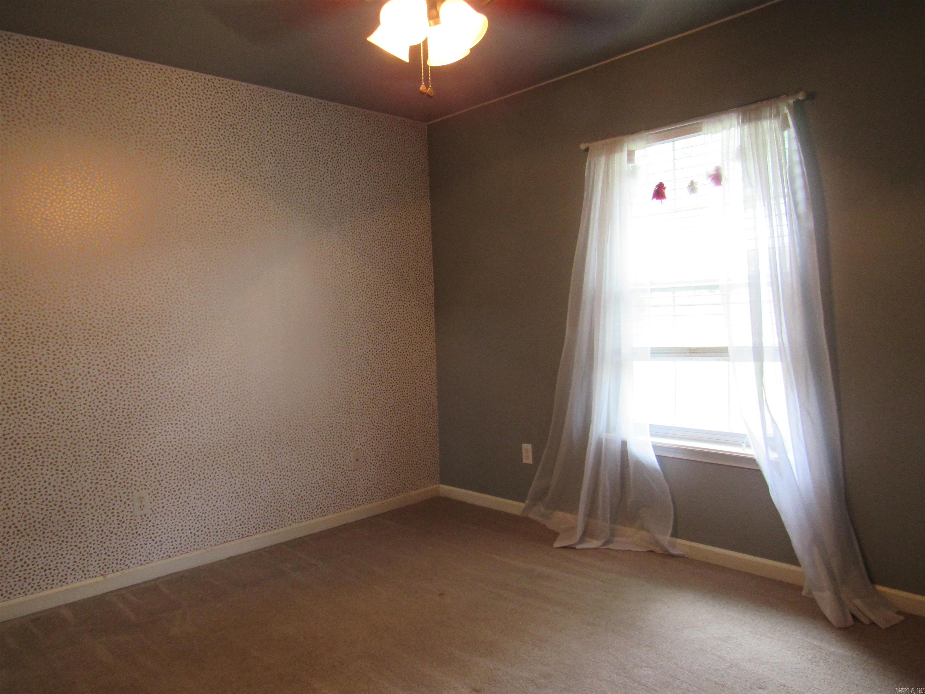 16 Emerald Cir Property Photo 32
