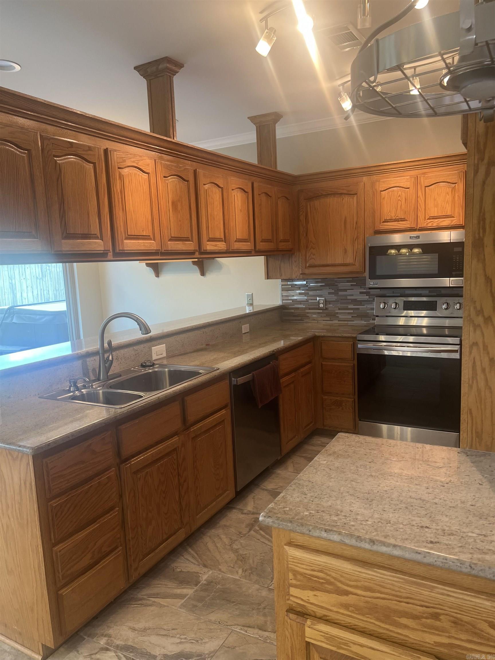 2212 Richmond Drive Property Photo 16
