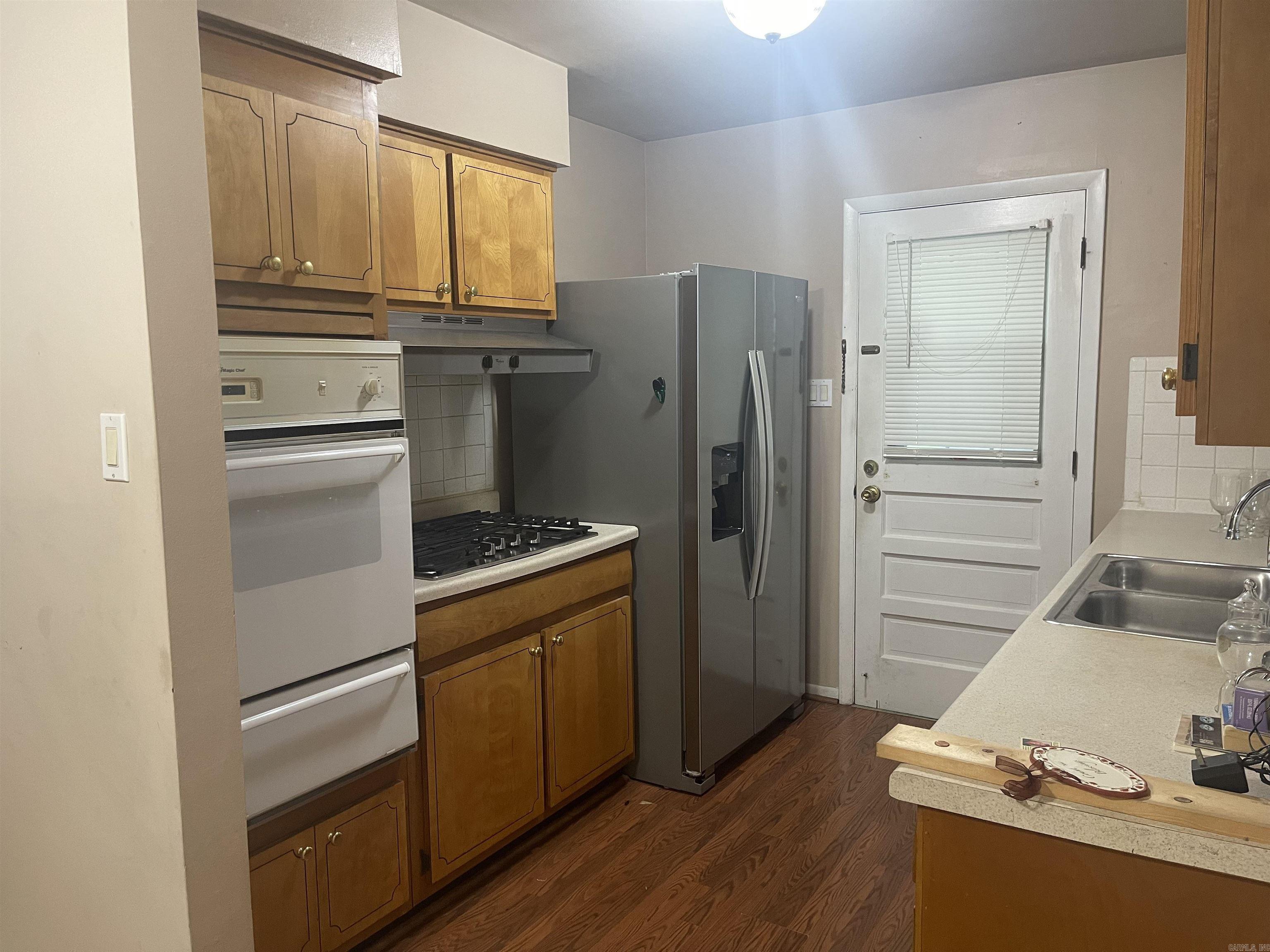 713 Newcomb Drive Property Photo 4