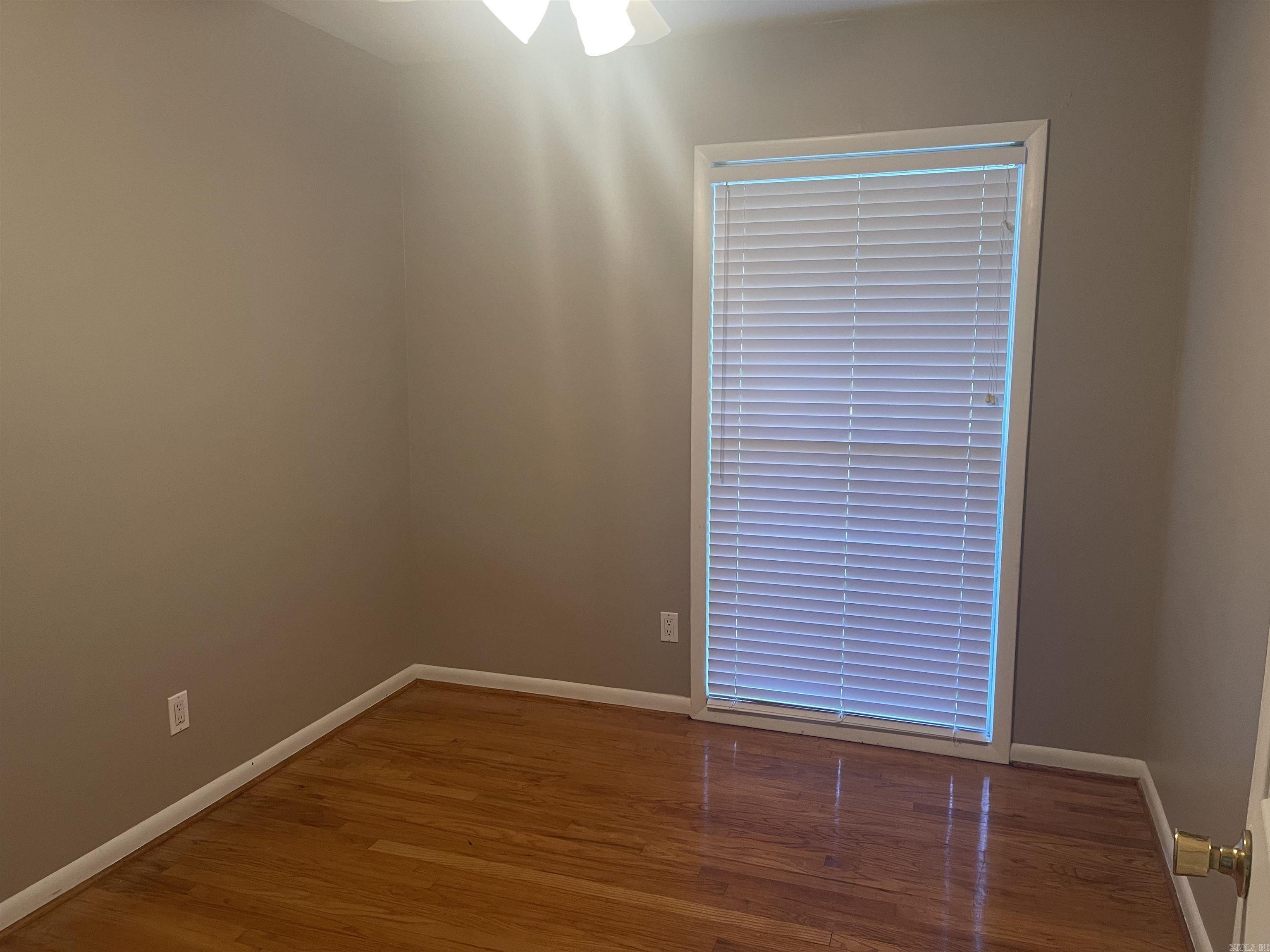 713 Newcomb Drive Property Photo 6