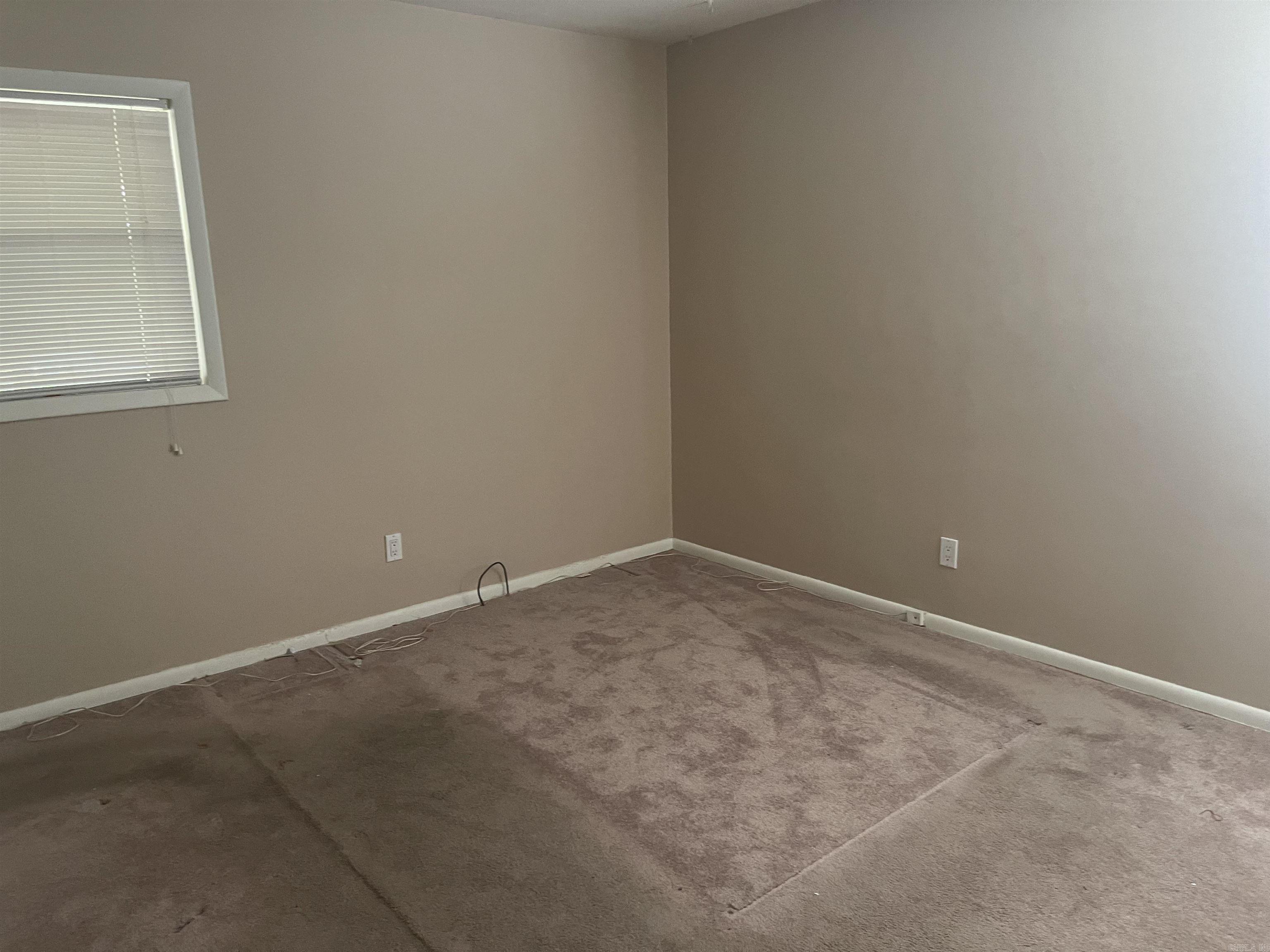713 Newcomb Drive Property Photo 8