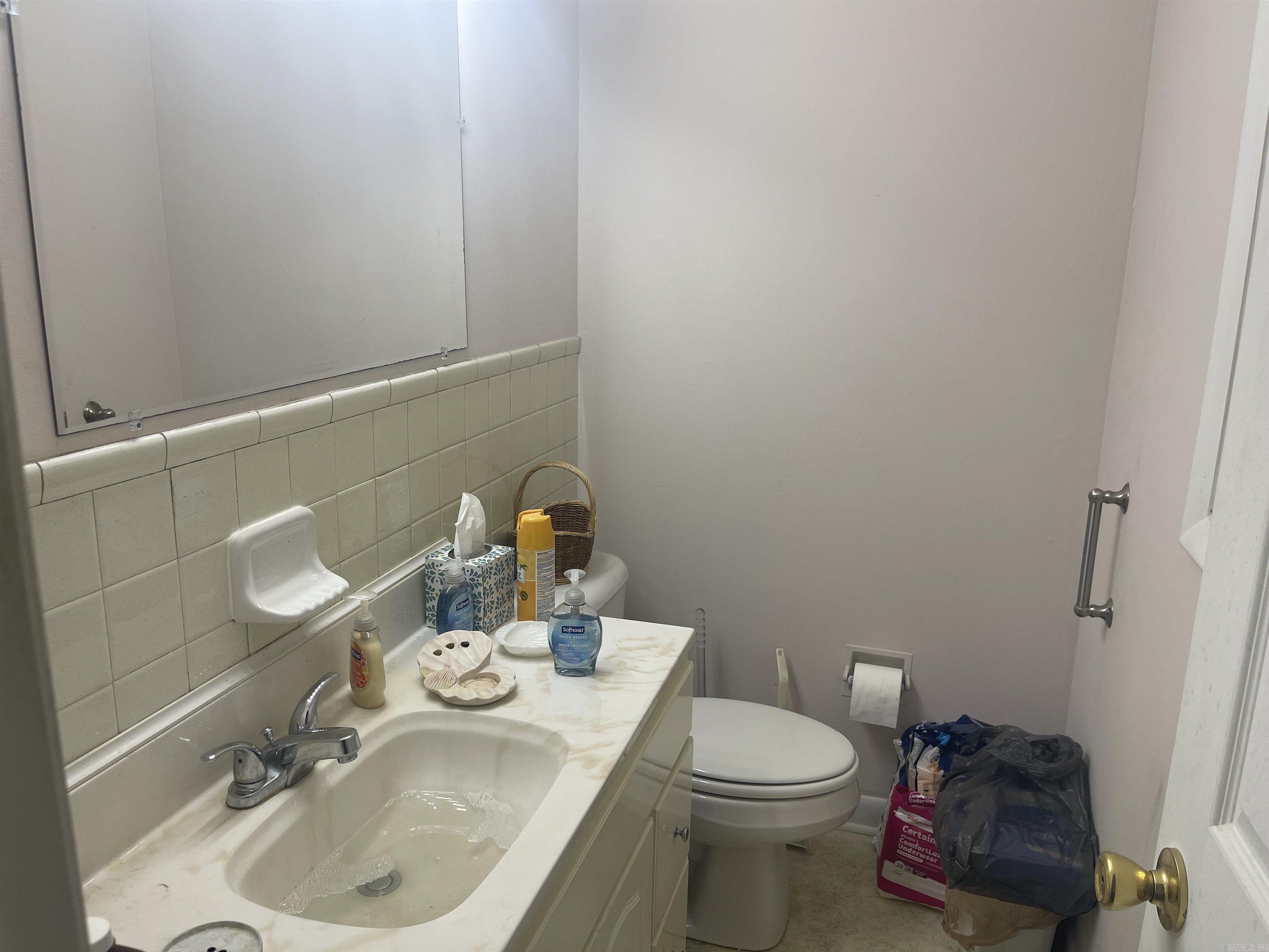 713 Newcomb Drive Property Photo 9
