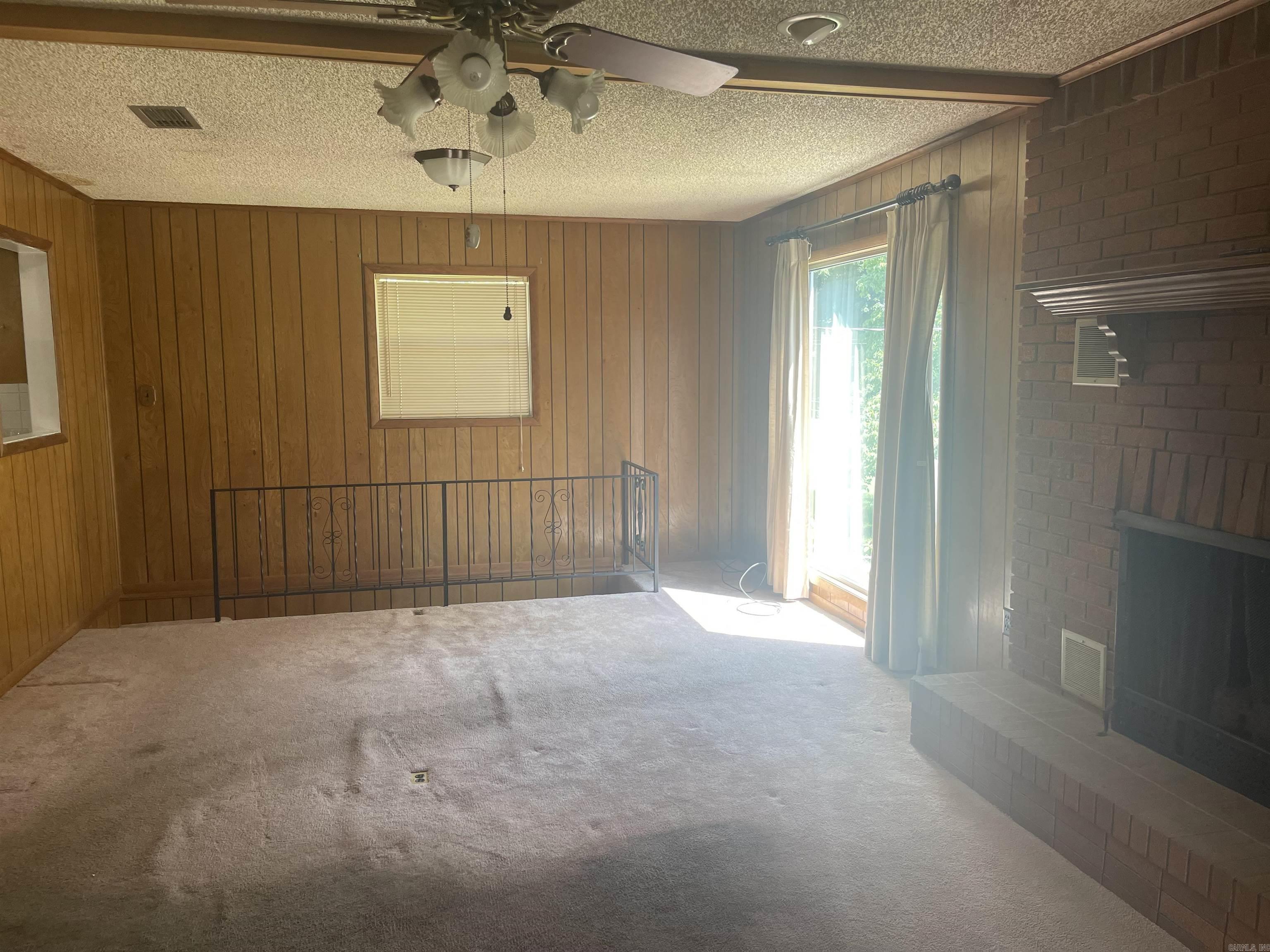 713 Newcomb Drive Property Photo 11