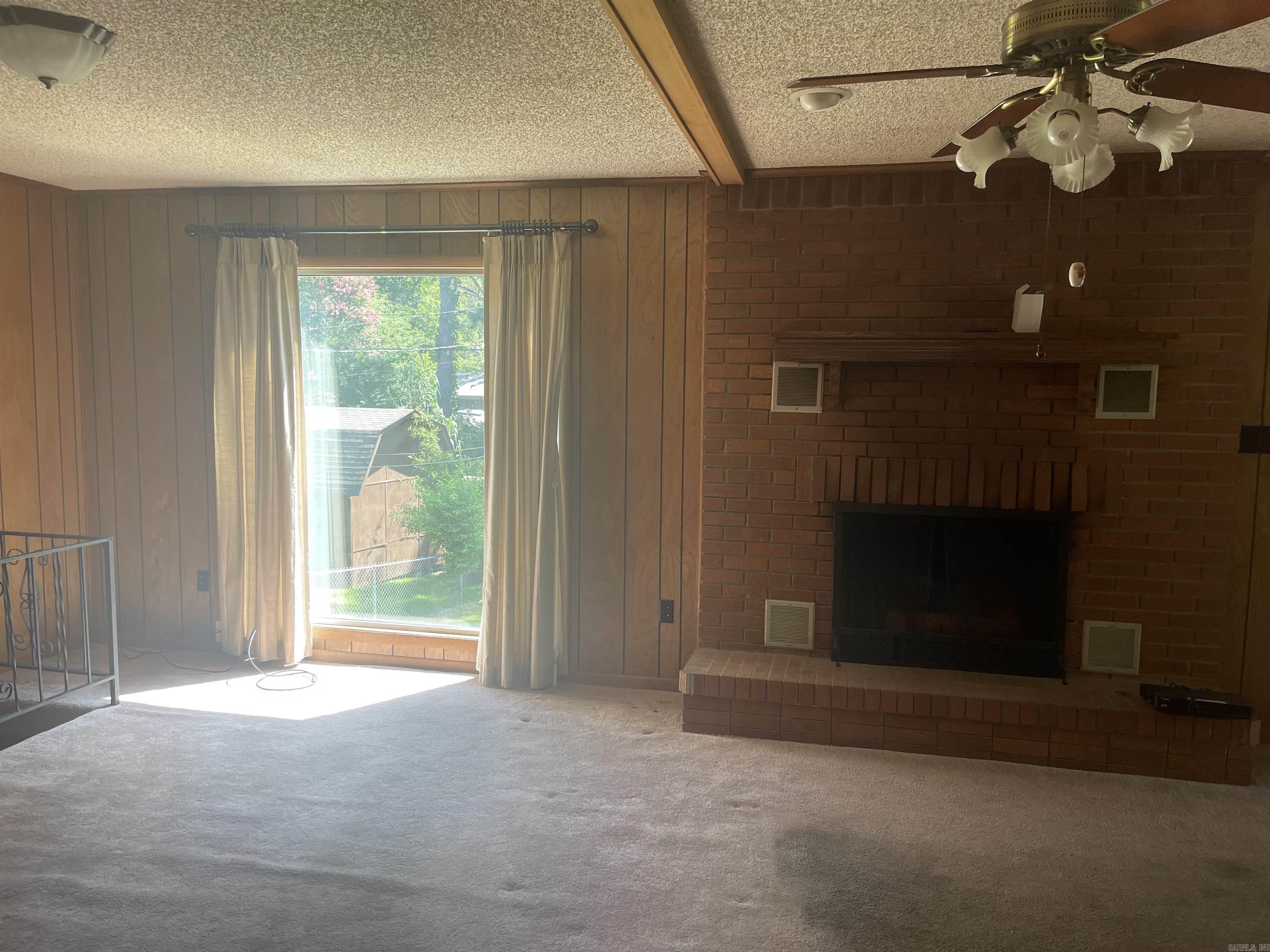 713 Newcomb Drive Property Photo 12