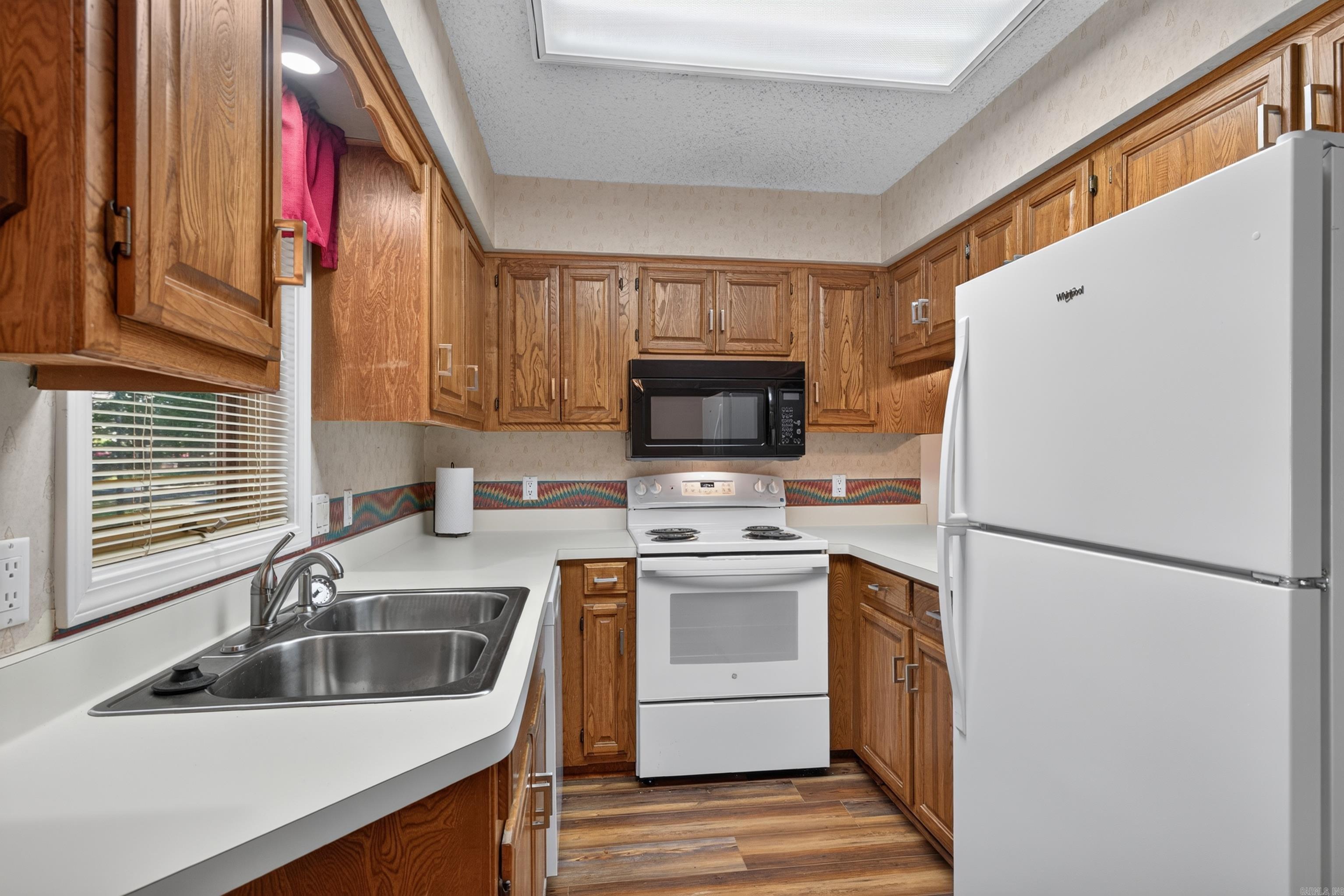9 Turquesa Place Property Photo 7