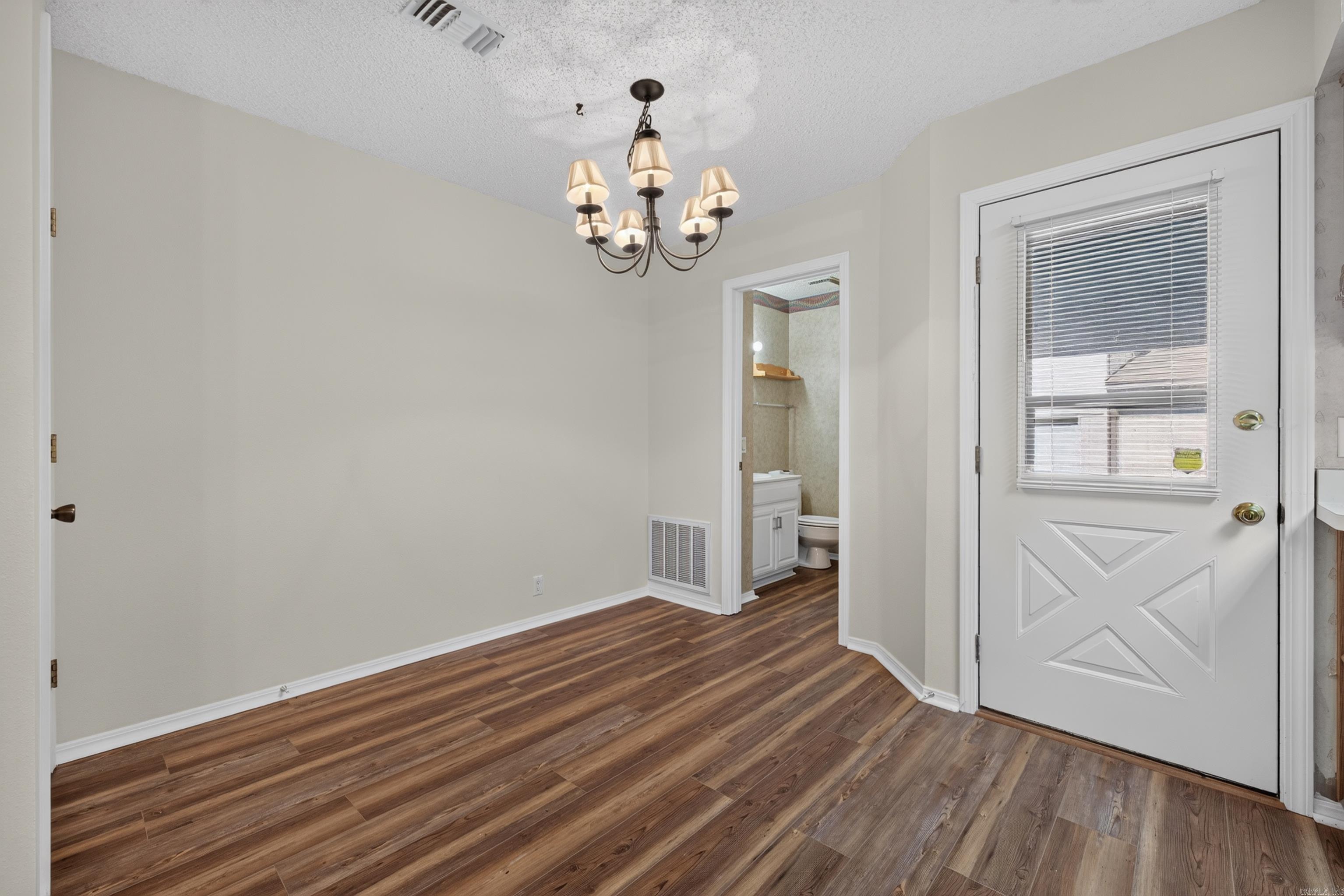 9 Turquesa Place Property Photo 11