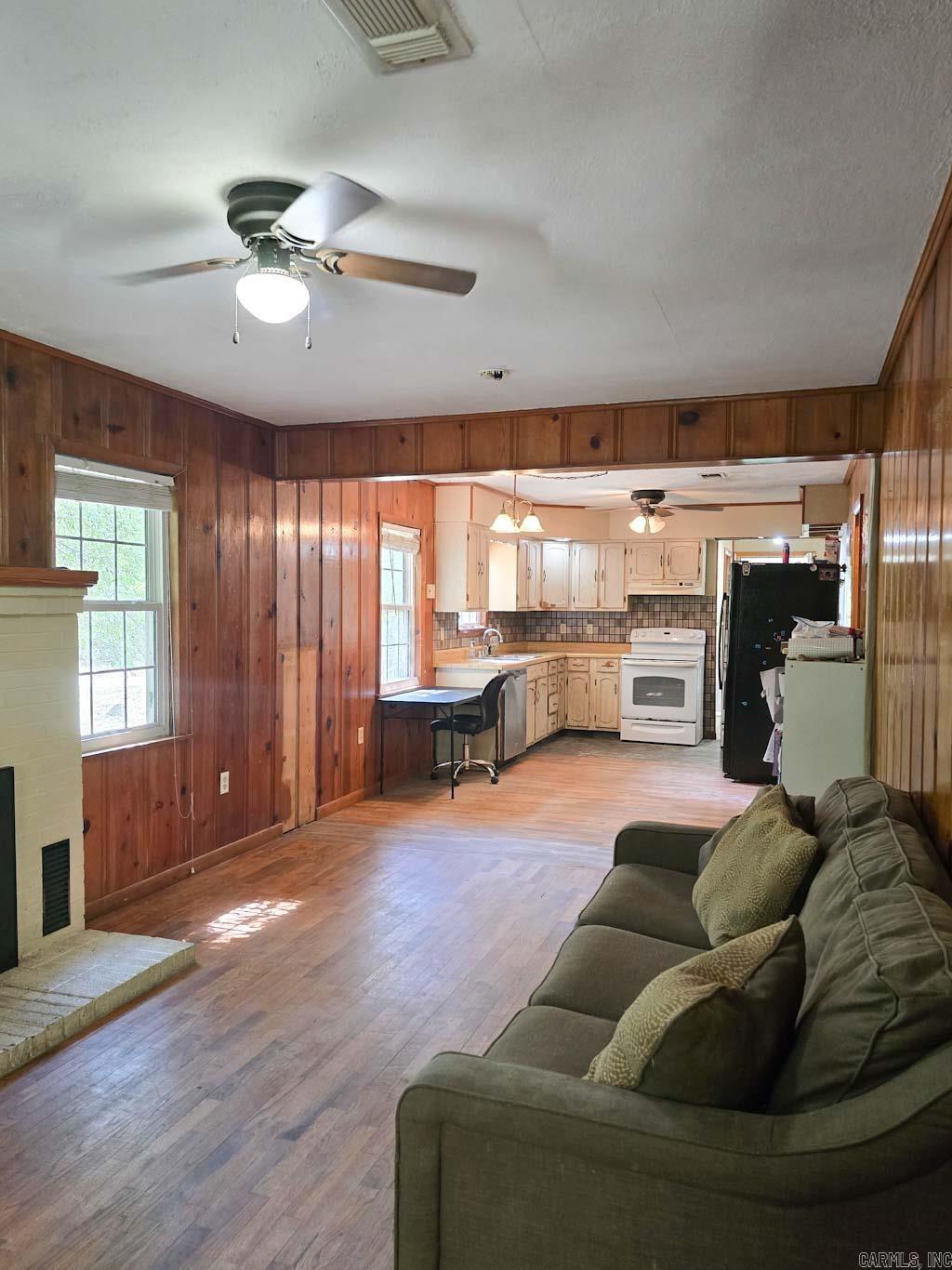 130 Polk Road 30 Property Photo 4