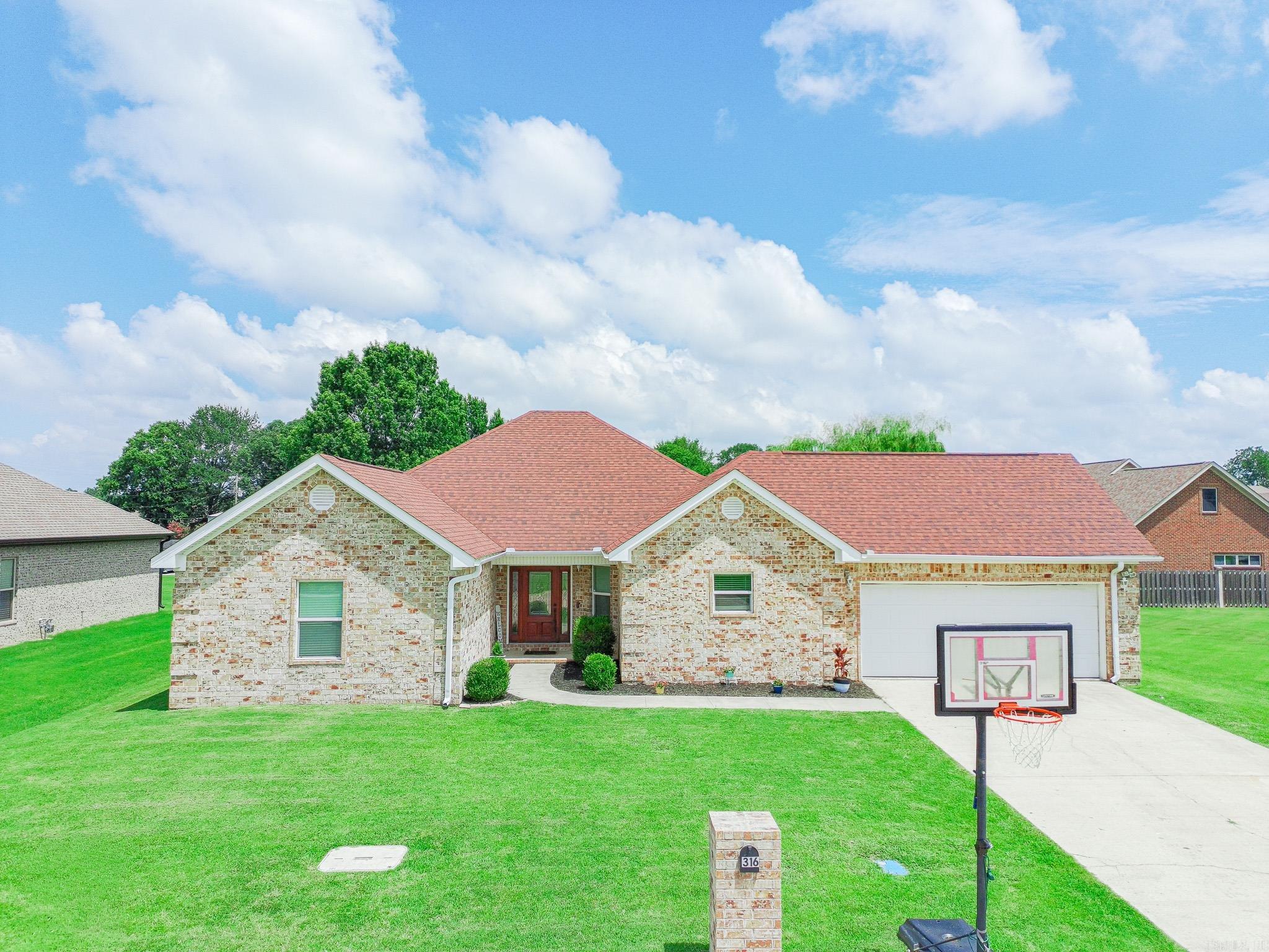 316 Pintail Drive Property Photo 2