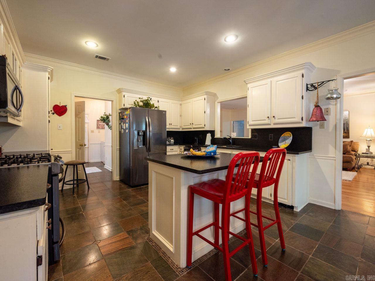 43 Rocky Valley Cove Property Photo 3
