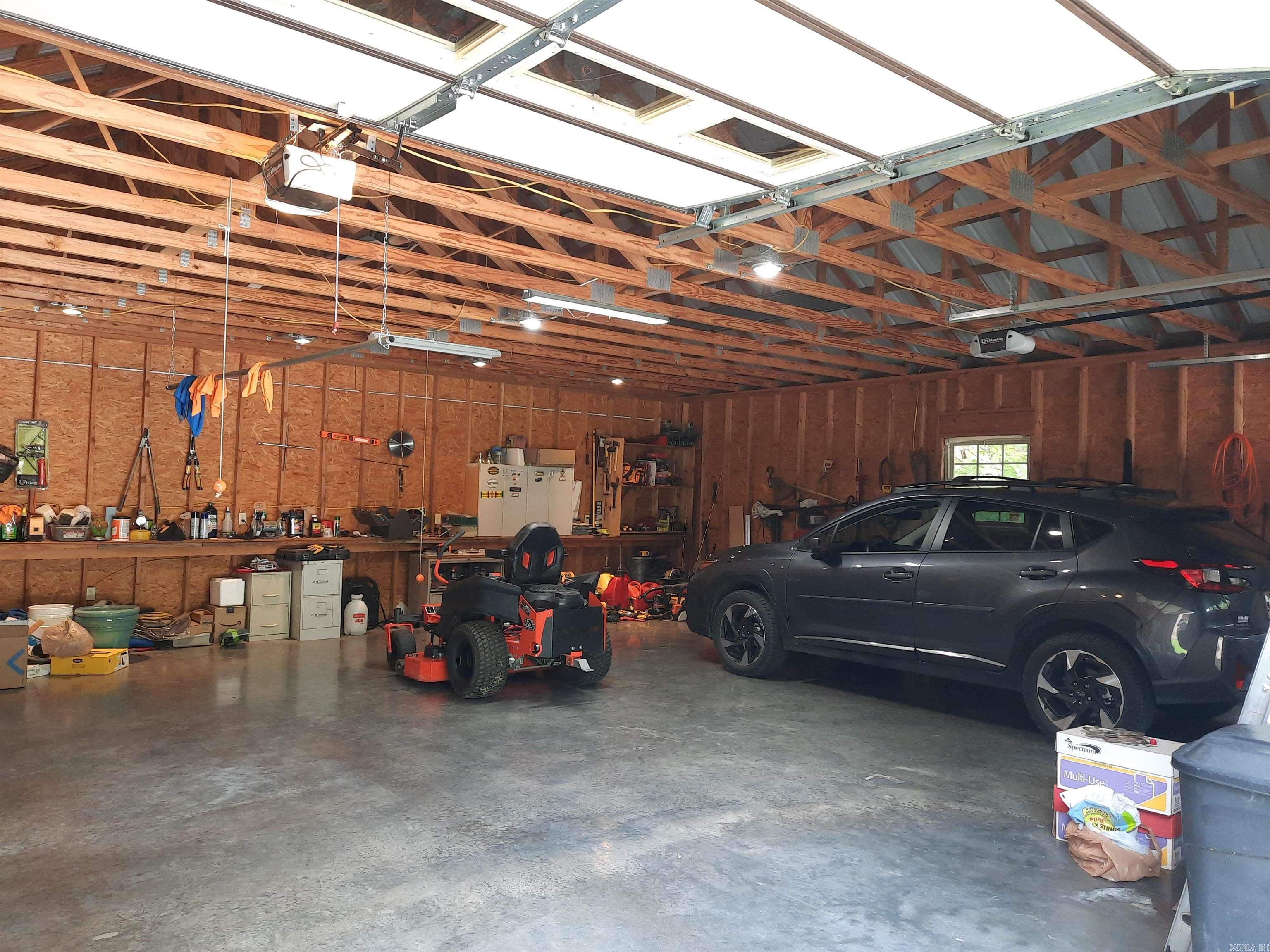 181 Country Charm Property Photo 41
