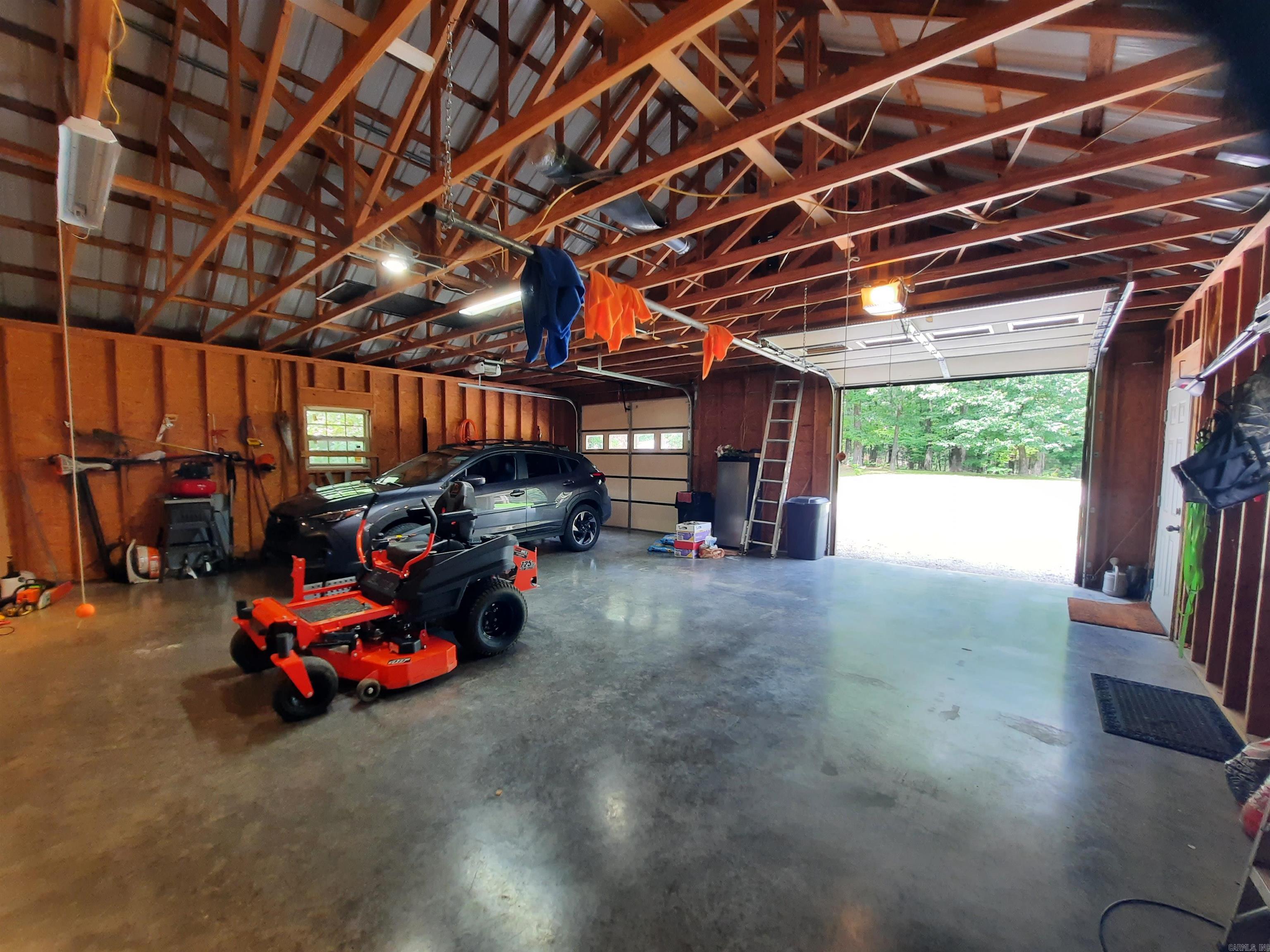 181 Country Charm Property Photo 43