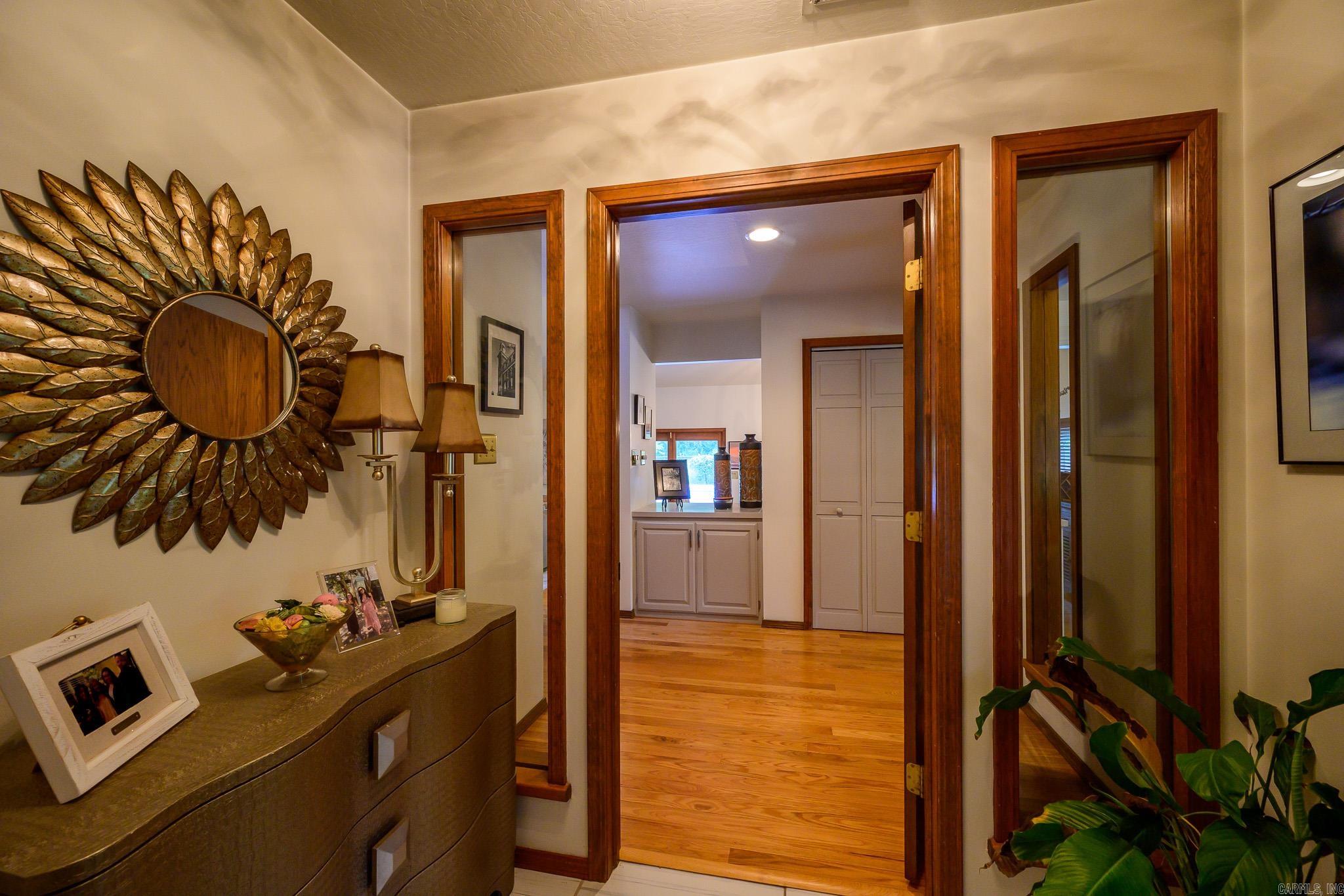 1502 S Eve St Property Photo 5