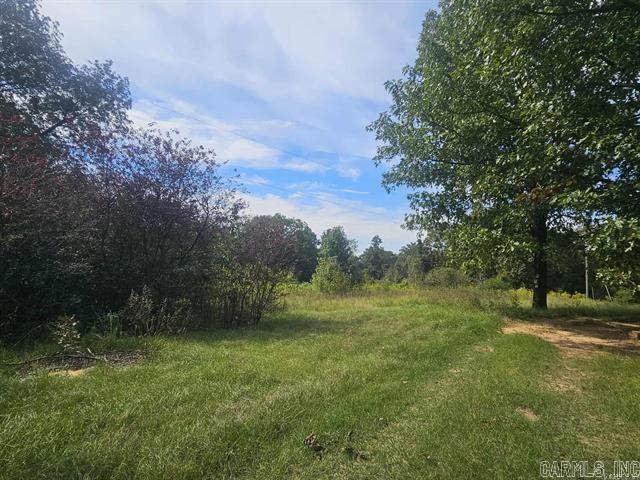 16-20 Fox Run Lane Property Photo 4