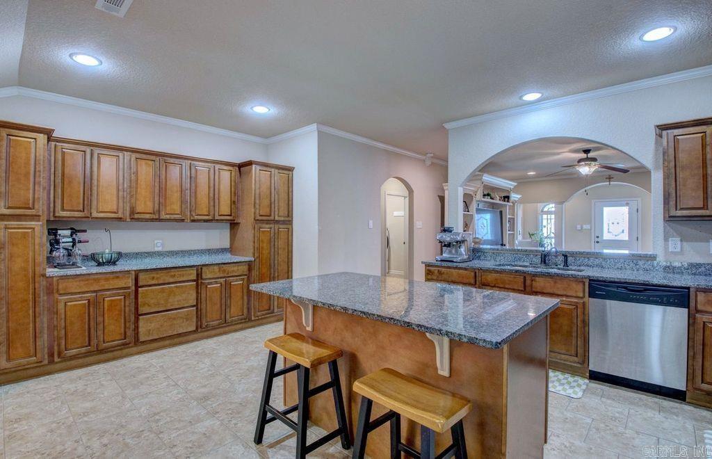 1204 Crossing Loop Property Photo 12