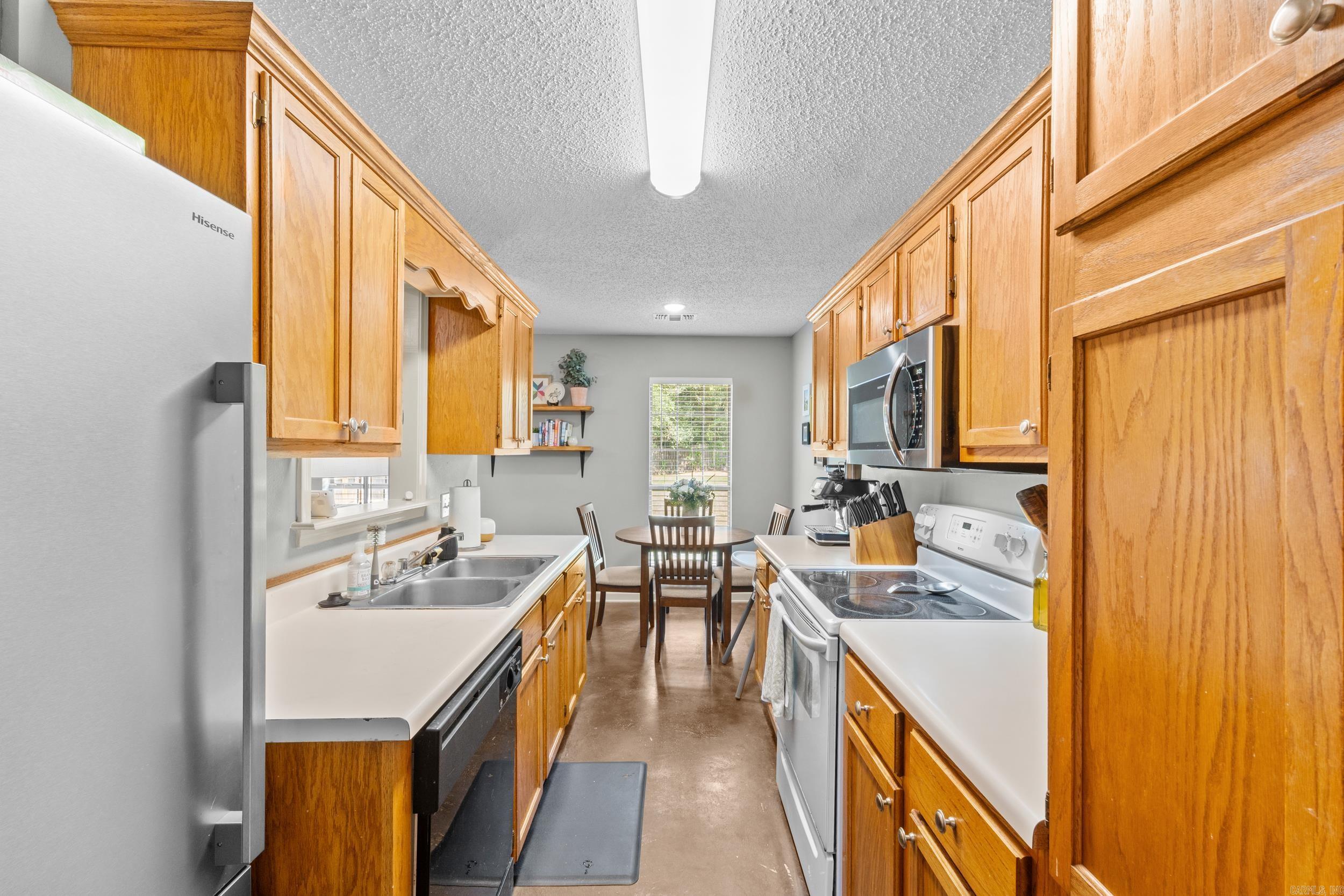 1910 Donaghey Avenue Property Photo 8