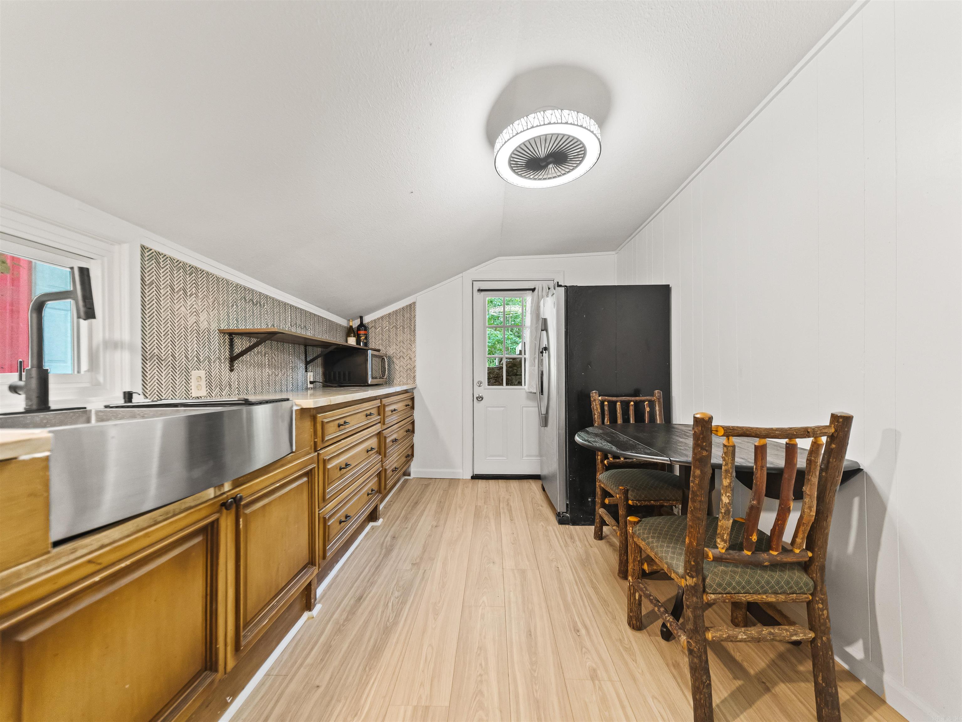 1057 Hamilton Dairy Property Photo 14