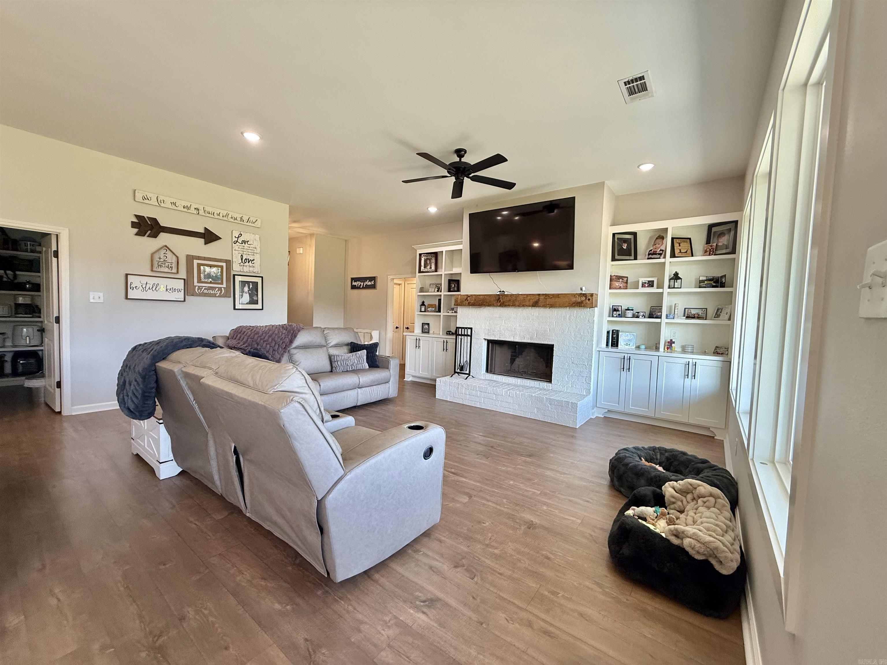 8269 Ore Trail Property Photo 10