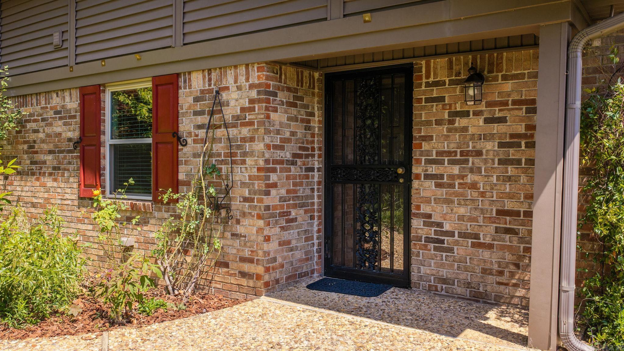 1400 Pickering Drive Property Photo 3