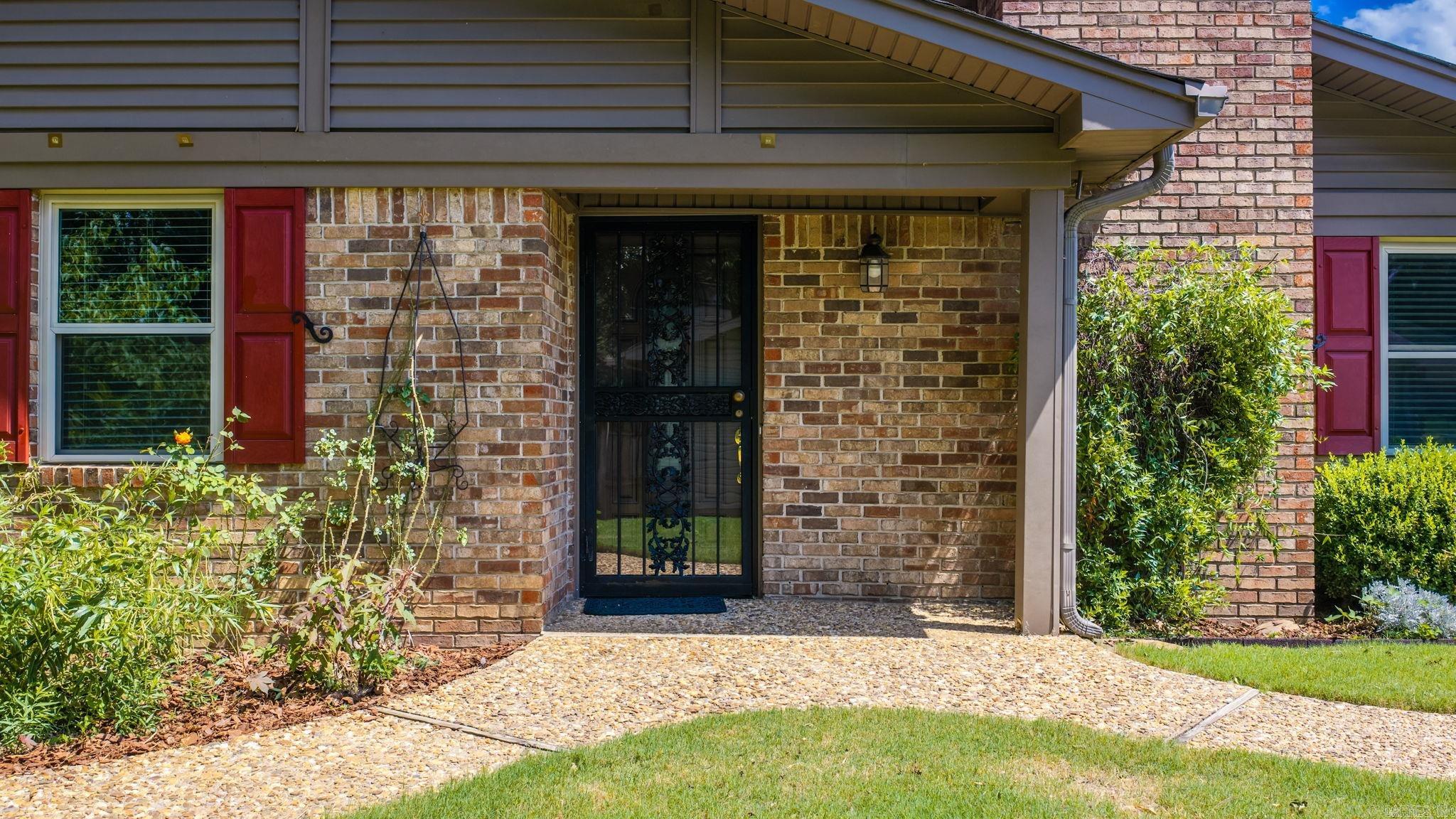 1400 Pickering Drive Property Photo 4