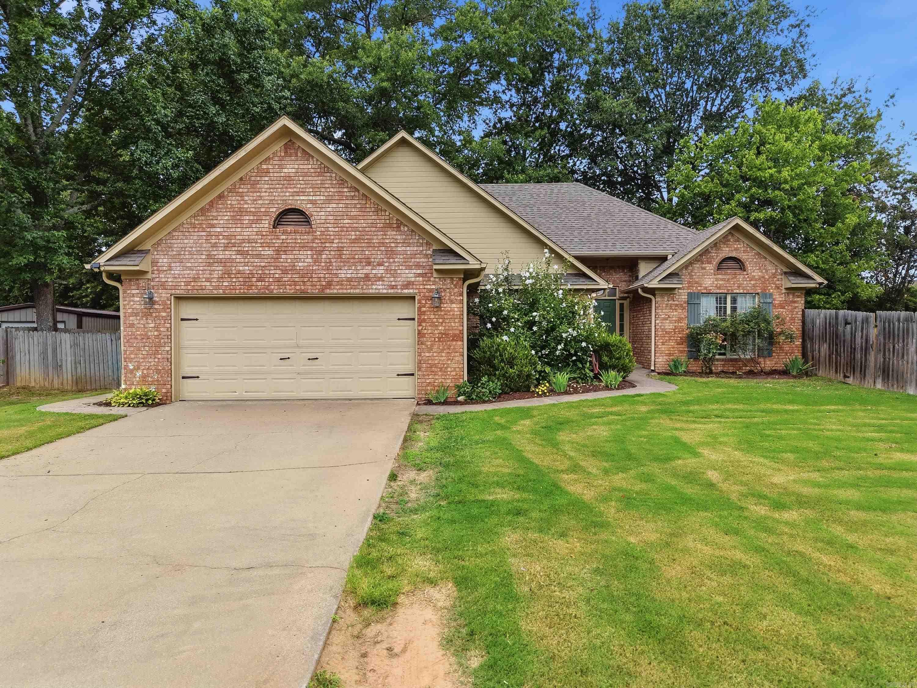 1025 Knights Drive Property Photo 1