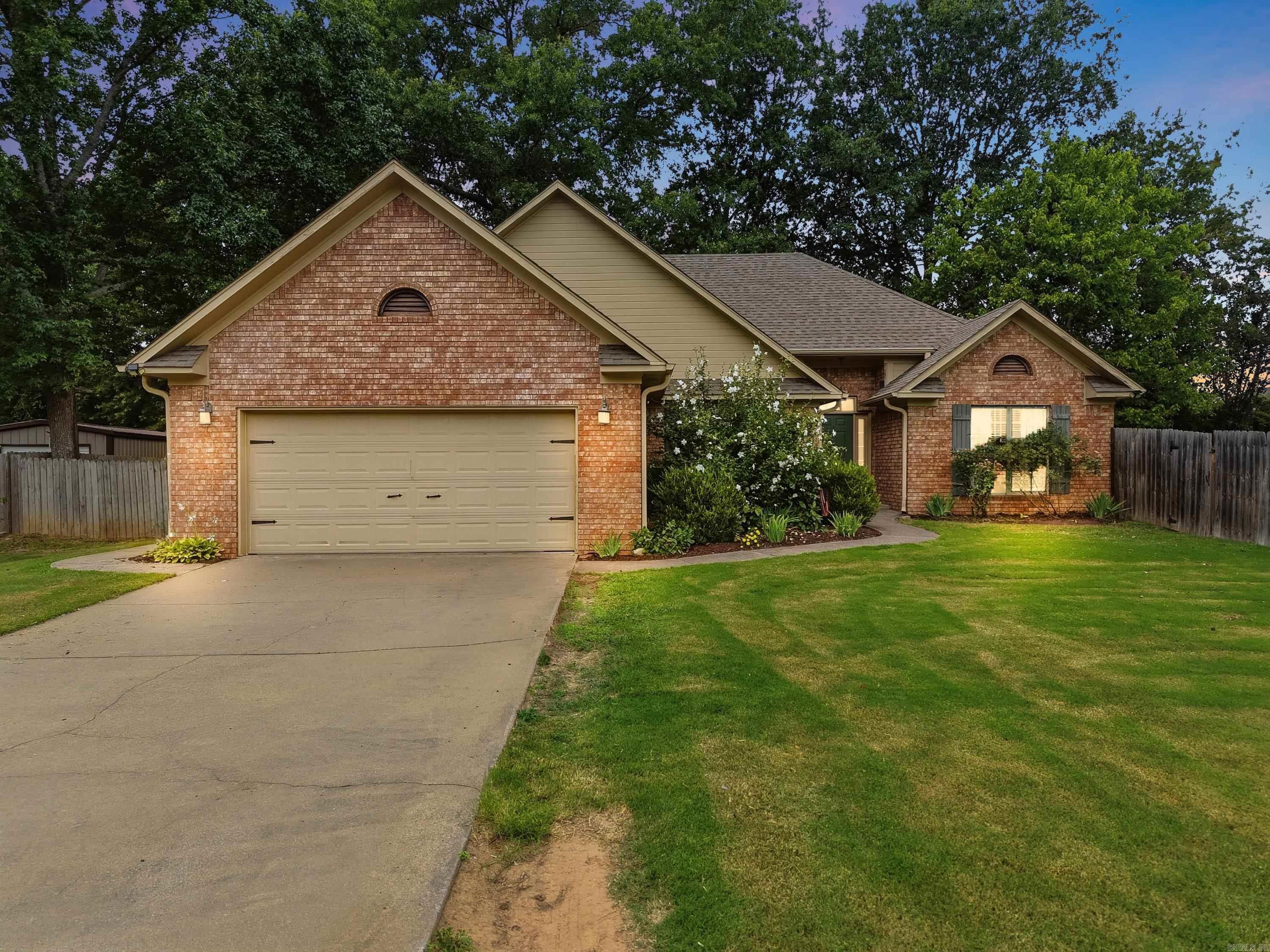 1025 Knights Drive Property Photo 2
