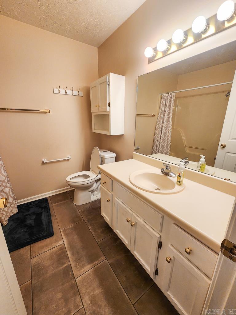 2560 Jayme Circle Property Photo 14