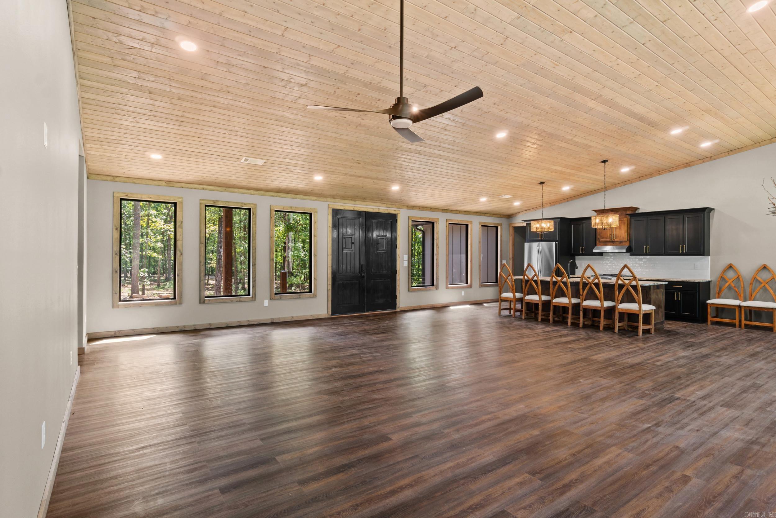 200 Kustrin Drive Property Photo 6