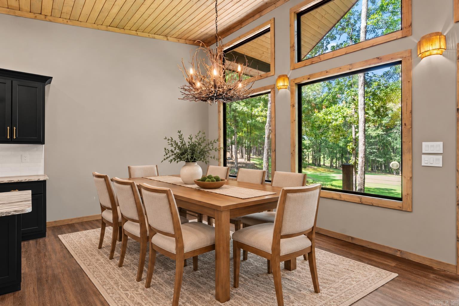 200 Kustrin Drive Property Photo 12