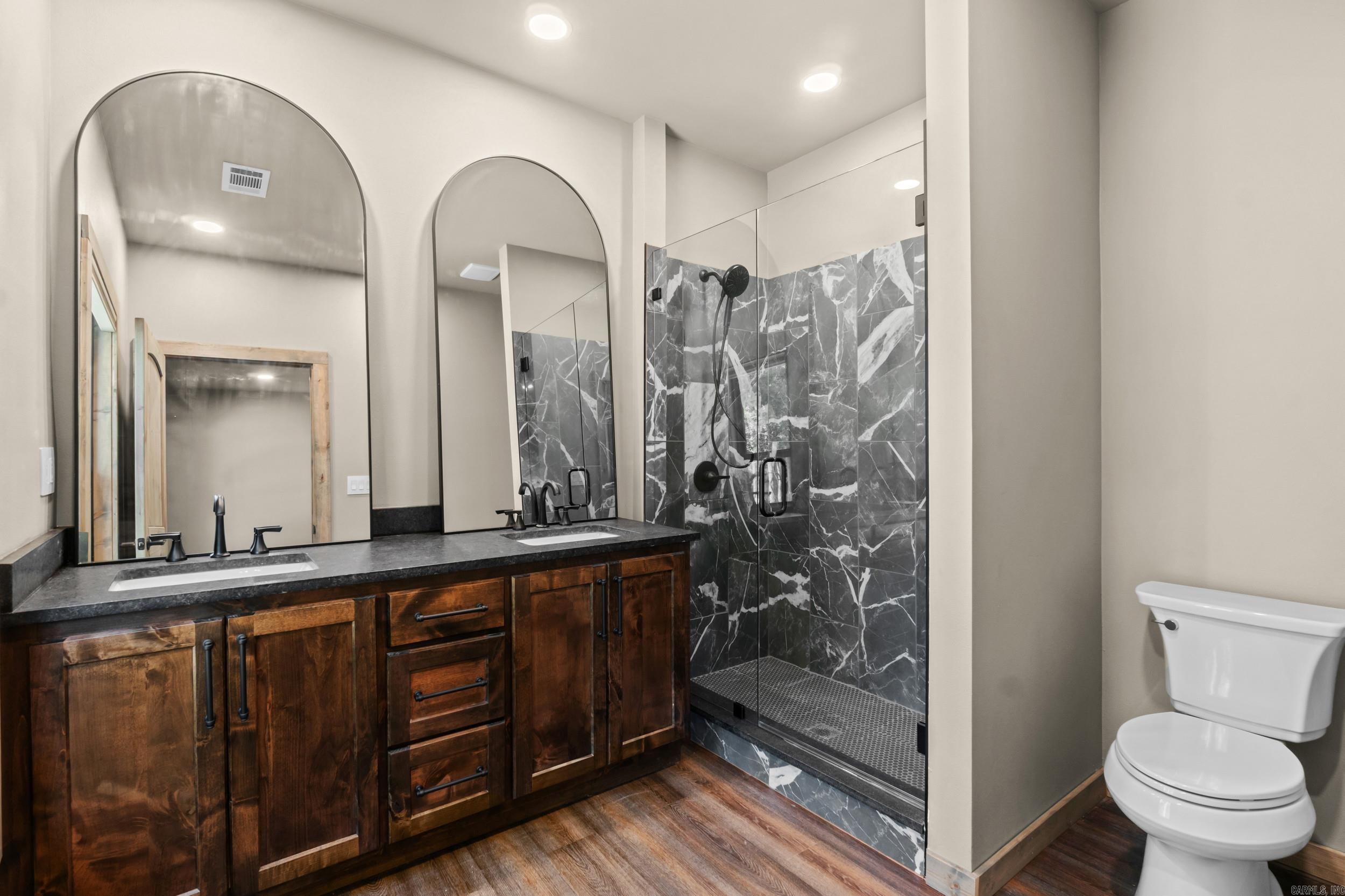 200 Kustrin Drive Property Photo 16