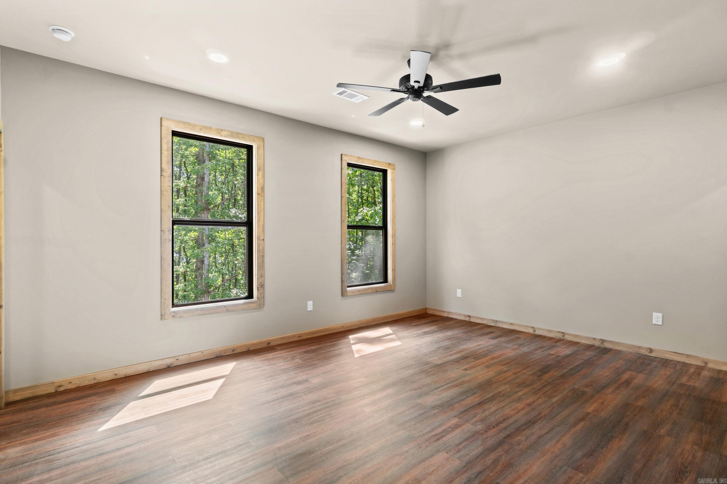 200 Kustrin Drive Property Photo 18
