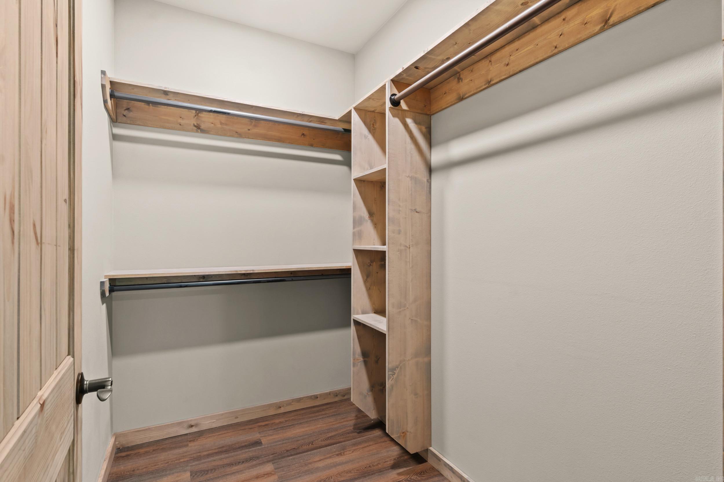 200 Kustrin Drive Property Photo 21