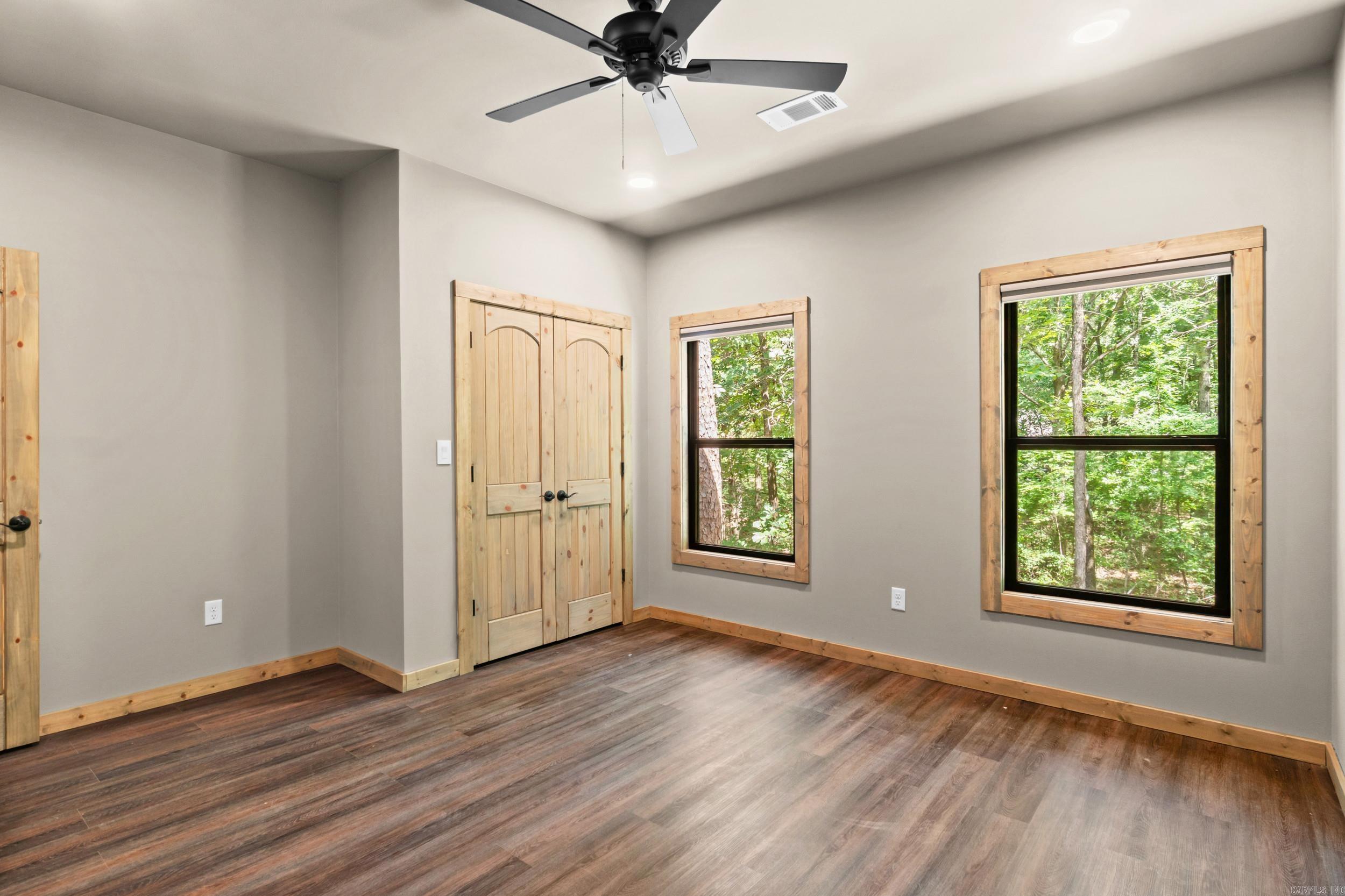 200 Kustrin Drive Property Photo 24